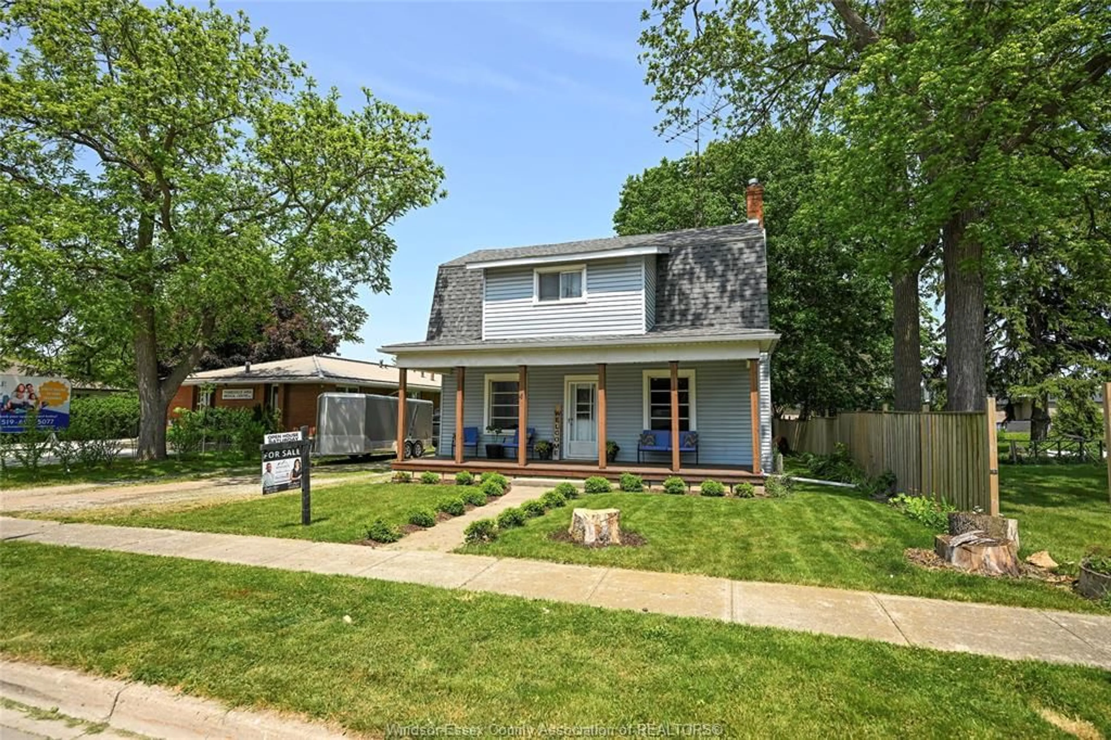 Home with brick exterior material, street for 4 Victoria St., Thamesville Ontario N0P 2K0
