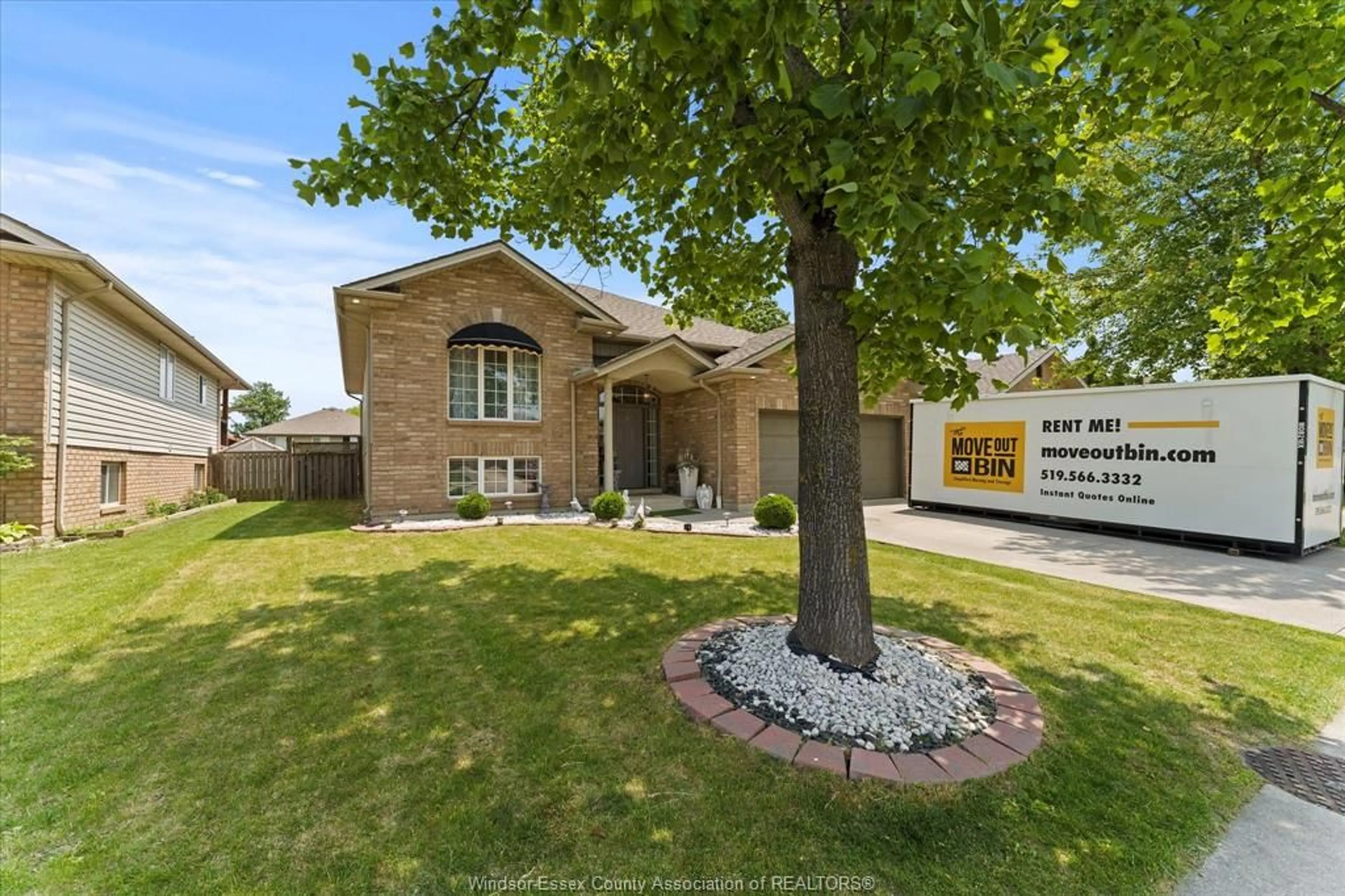 Home with brick exterior material, street for 1364 CLOVER Ave, Windsor Ontario N8P 1R2
