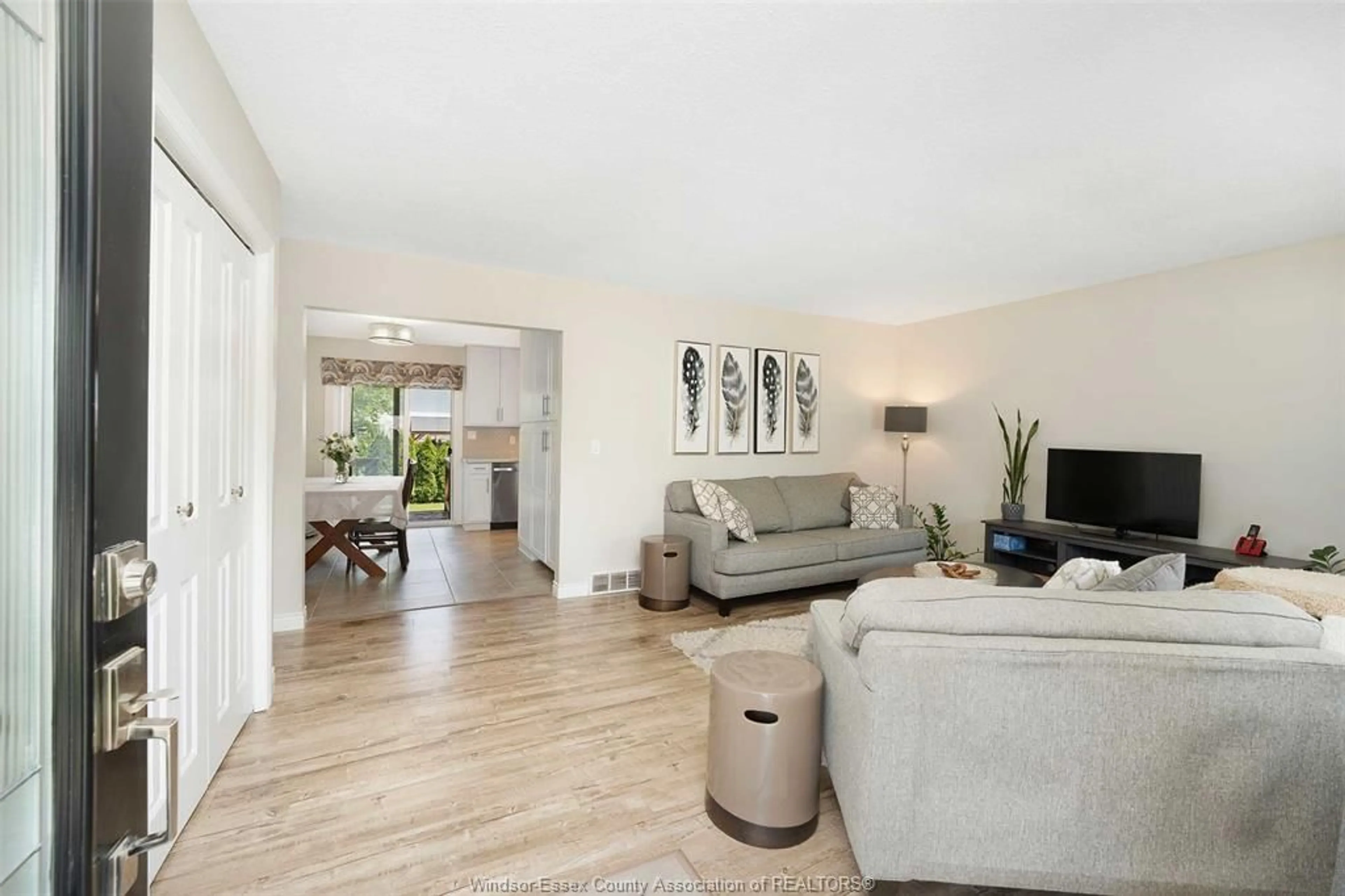 Living room with furniture, unknown for 165 THOMAS St, Essex Ontario N8M 2G2
