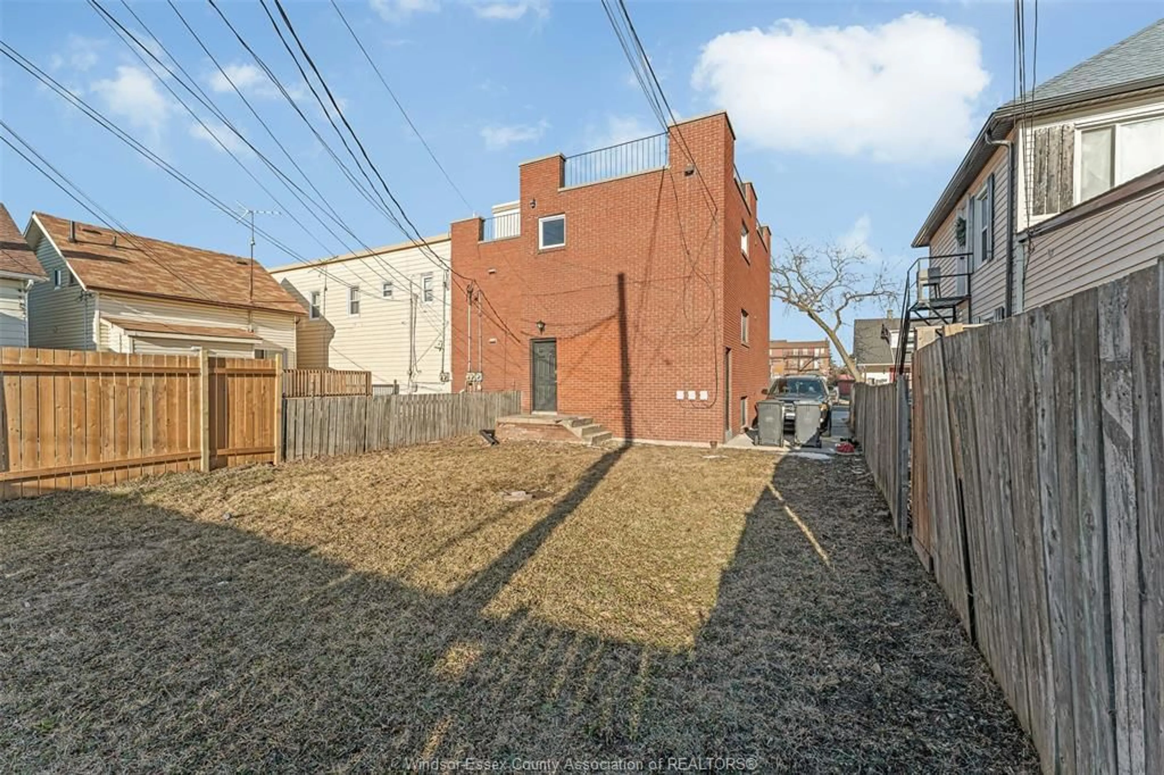 Unknown for 1015 MARION, Windsor Ontario N9A 2J3