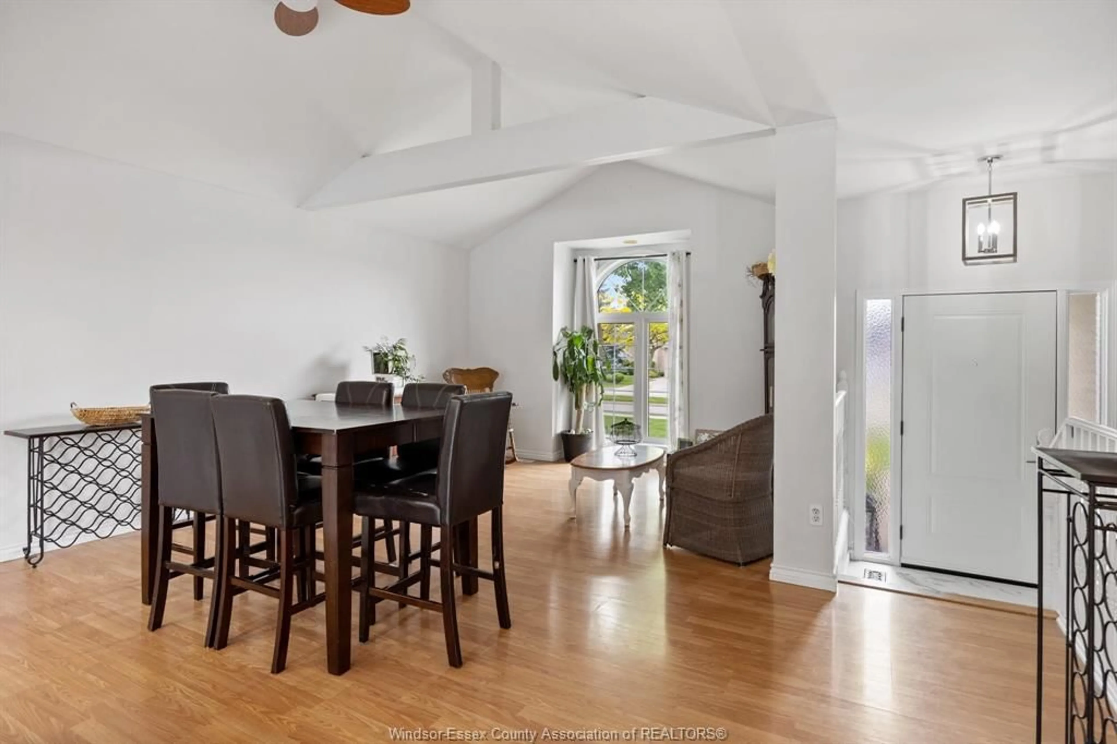 Dining room, wood/laminate floor for 120 DUCK CREEK, Belle River Ontario N8L 0M4