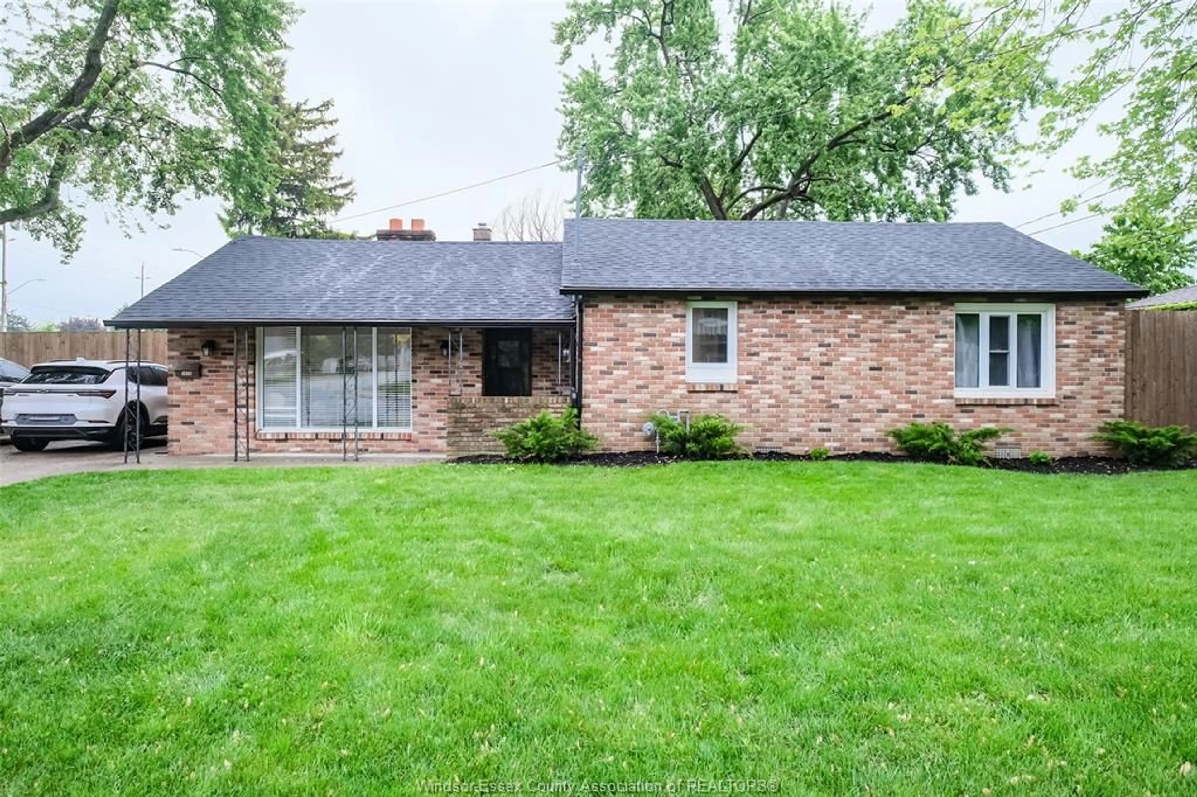 Home with brick exterior material, street for 7875 ST. ROSE, Windsor Ontario N8S 1Z2