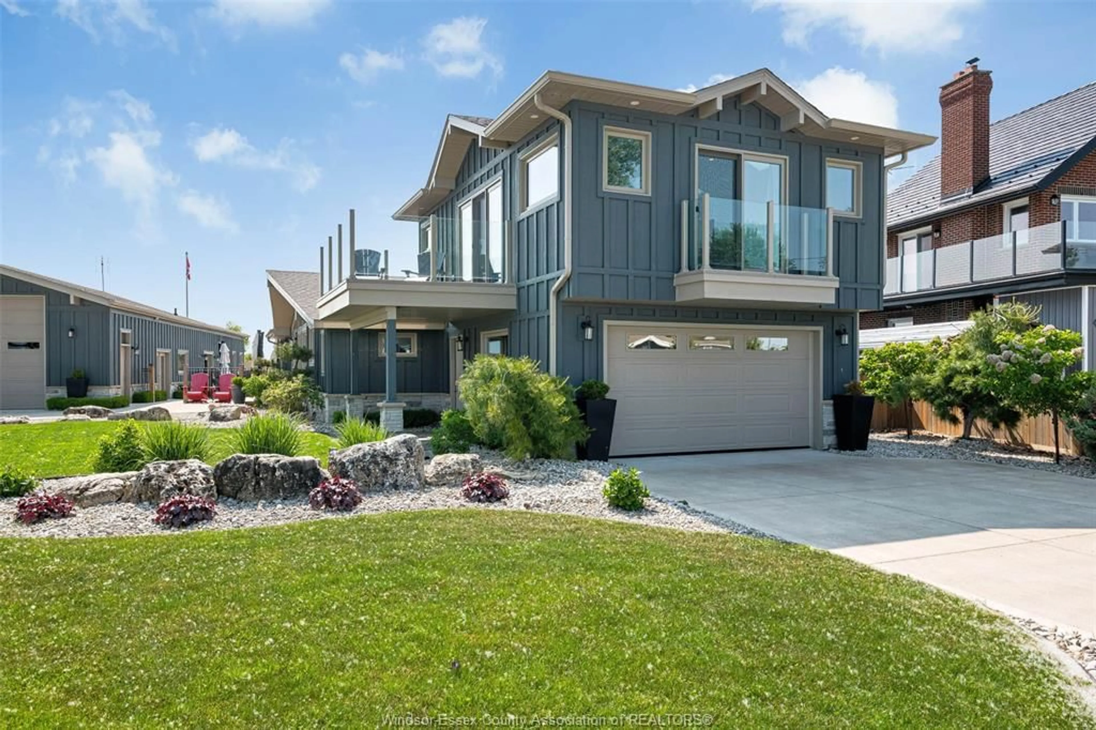 Home with vinyl exterior material, street for 148 RUSTON Dr, Lakeshore Ontario N8L 0G5