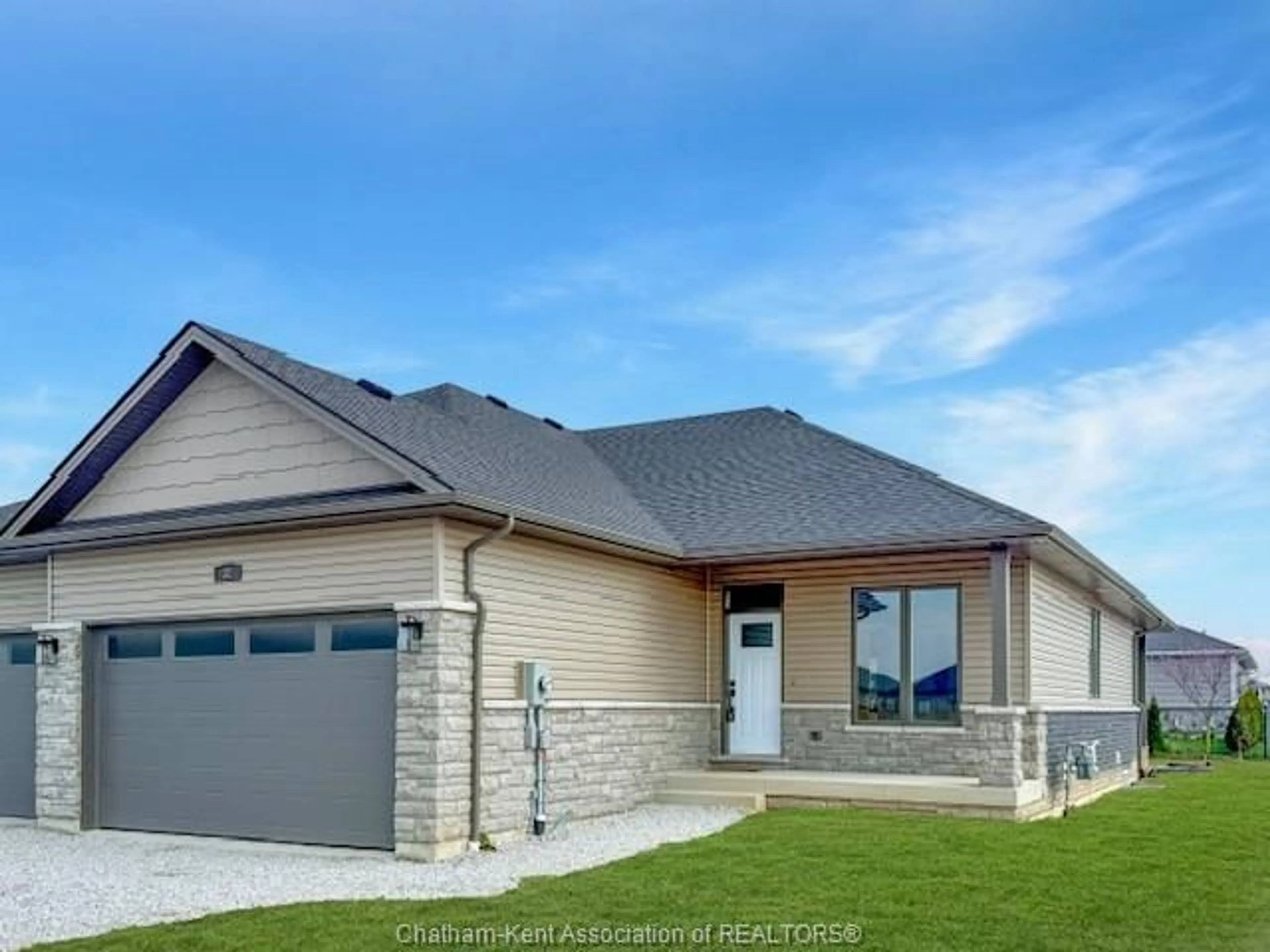 Home with brick exterior material, street for 32 Duskridge Rd, Chatham Ontario N7L 0G7