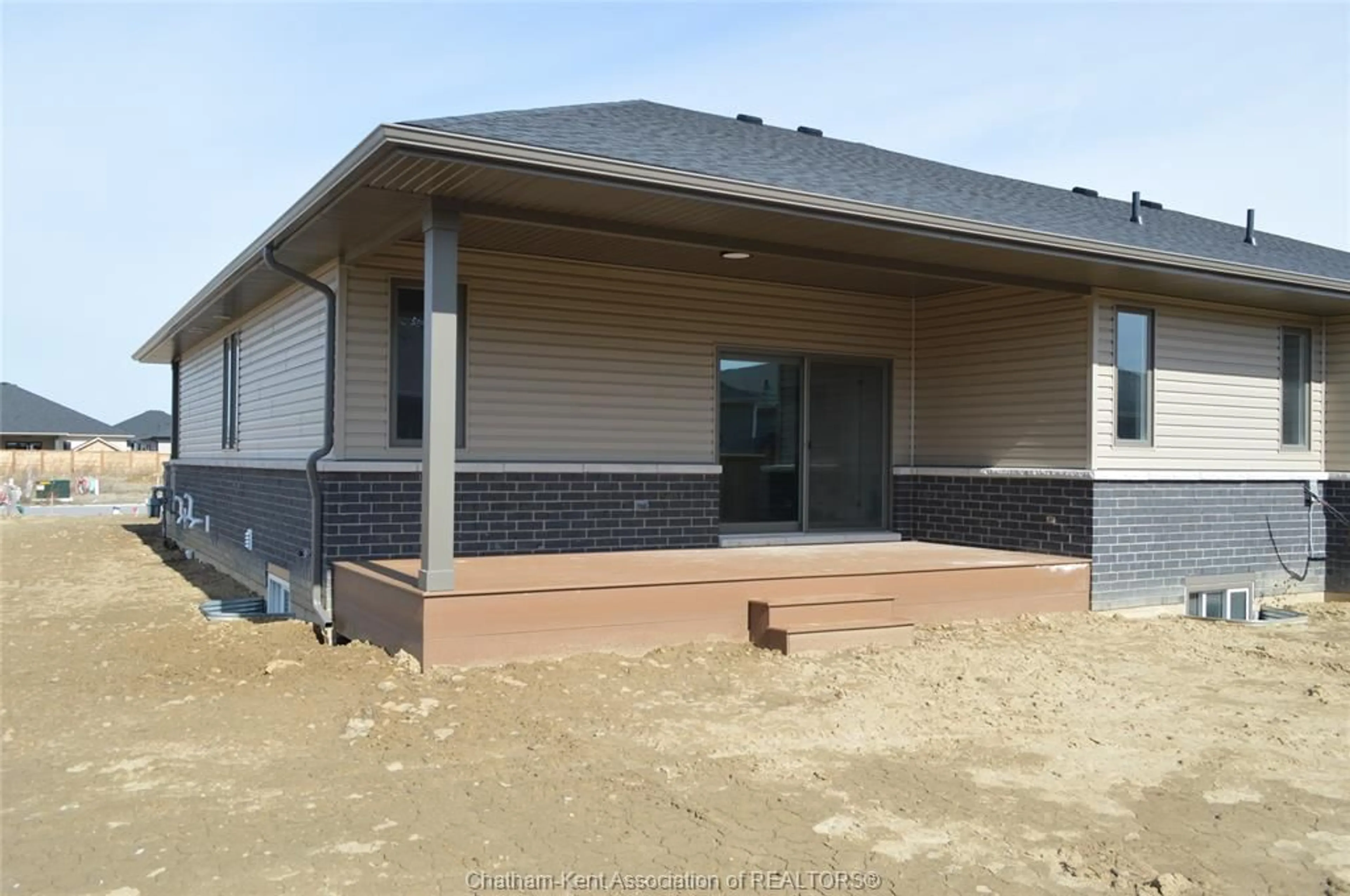Unknown for 32 Duskridge Rd, Chatham Ontario N7L 0G7