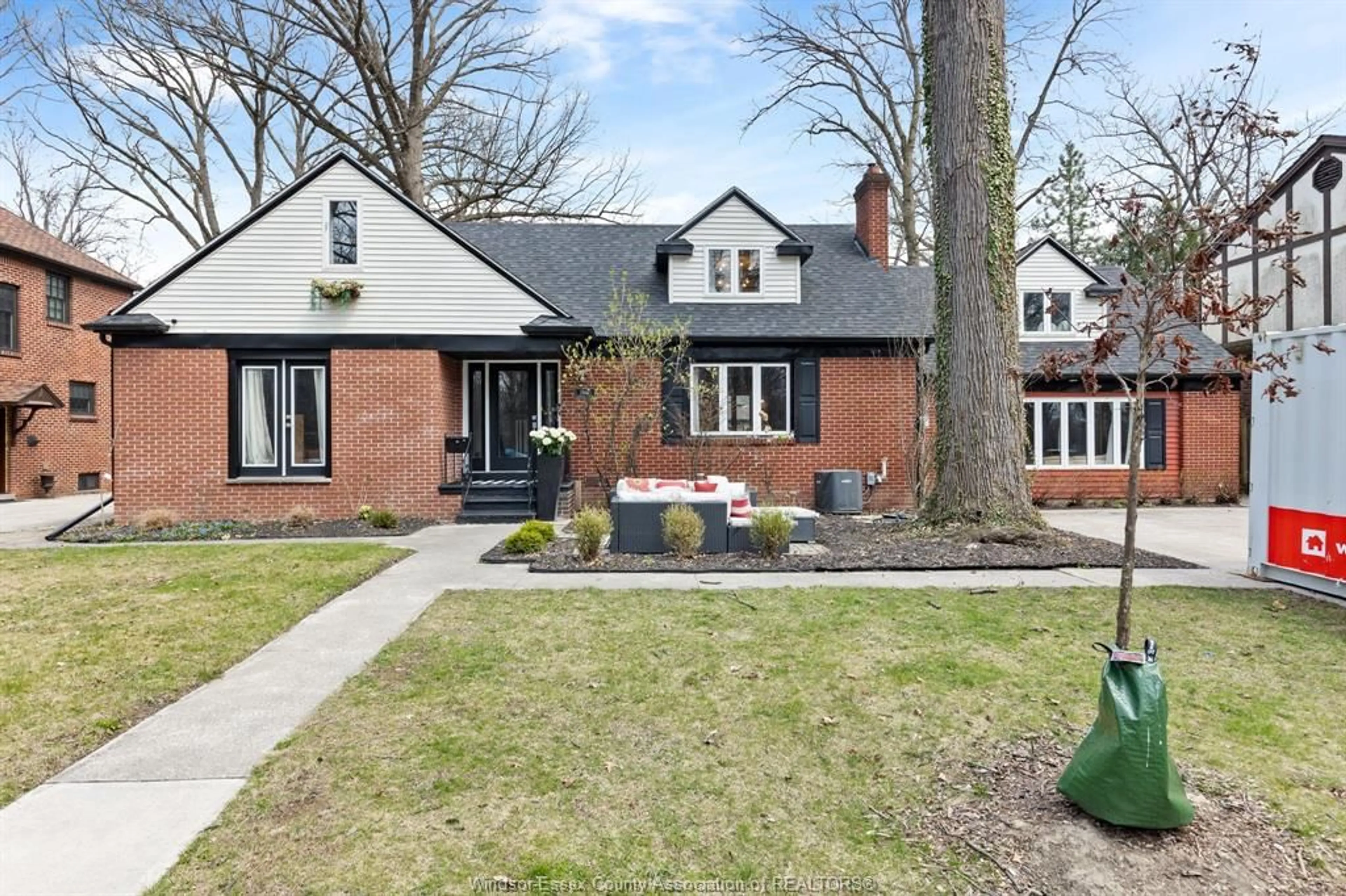 Home with brick exterior material, street for 2464 GLADSTONE, Windsor Ontario N8W 2P2