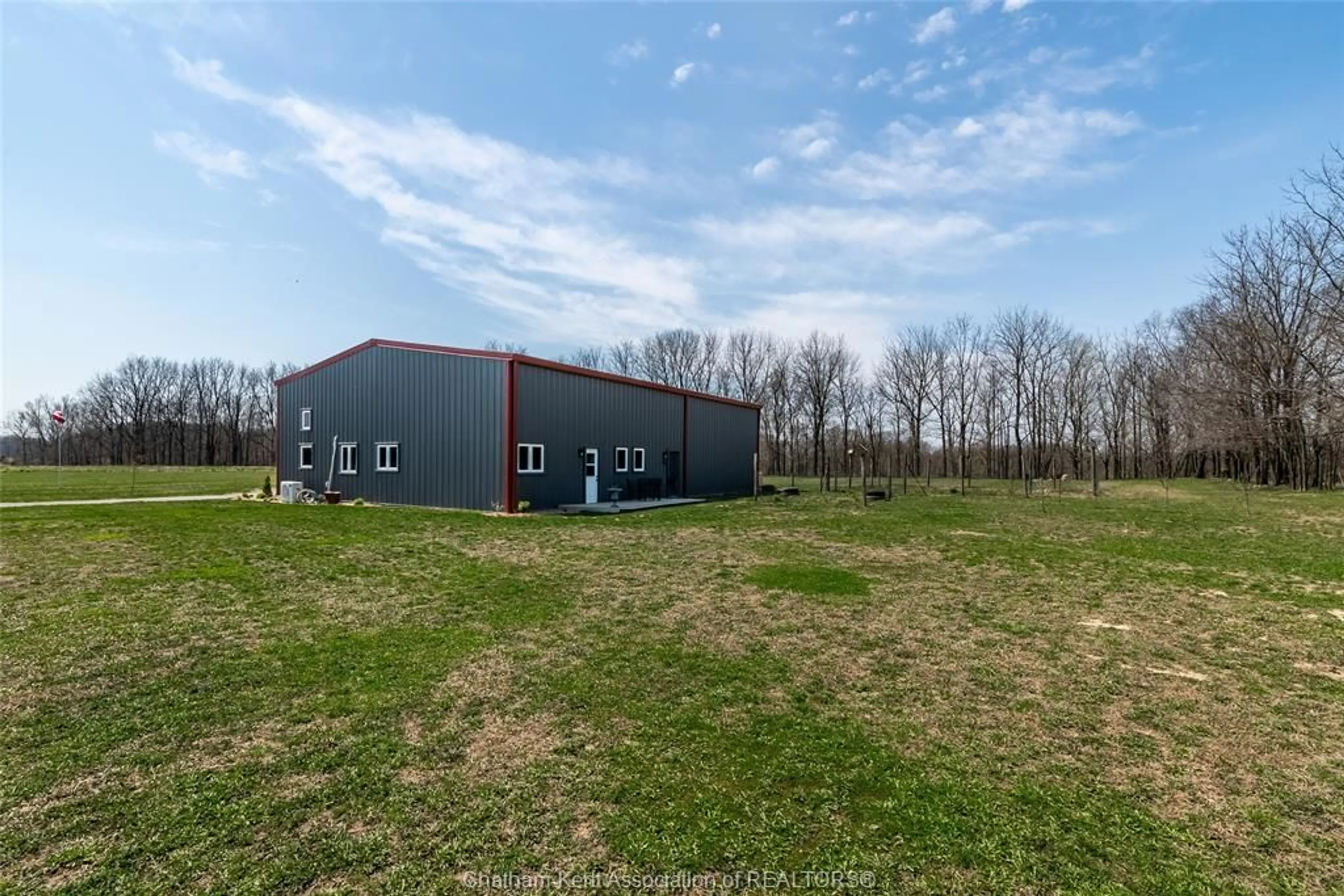A pic from outside/outdoor area/front of a property/back of a property/a pic from drone, building for 1357 SMITH FALLS Rd, Bothwell Ontario N0P 1C0
