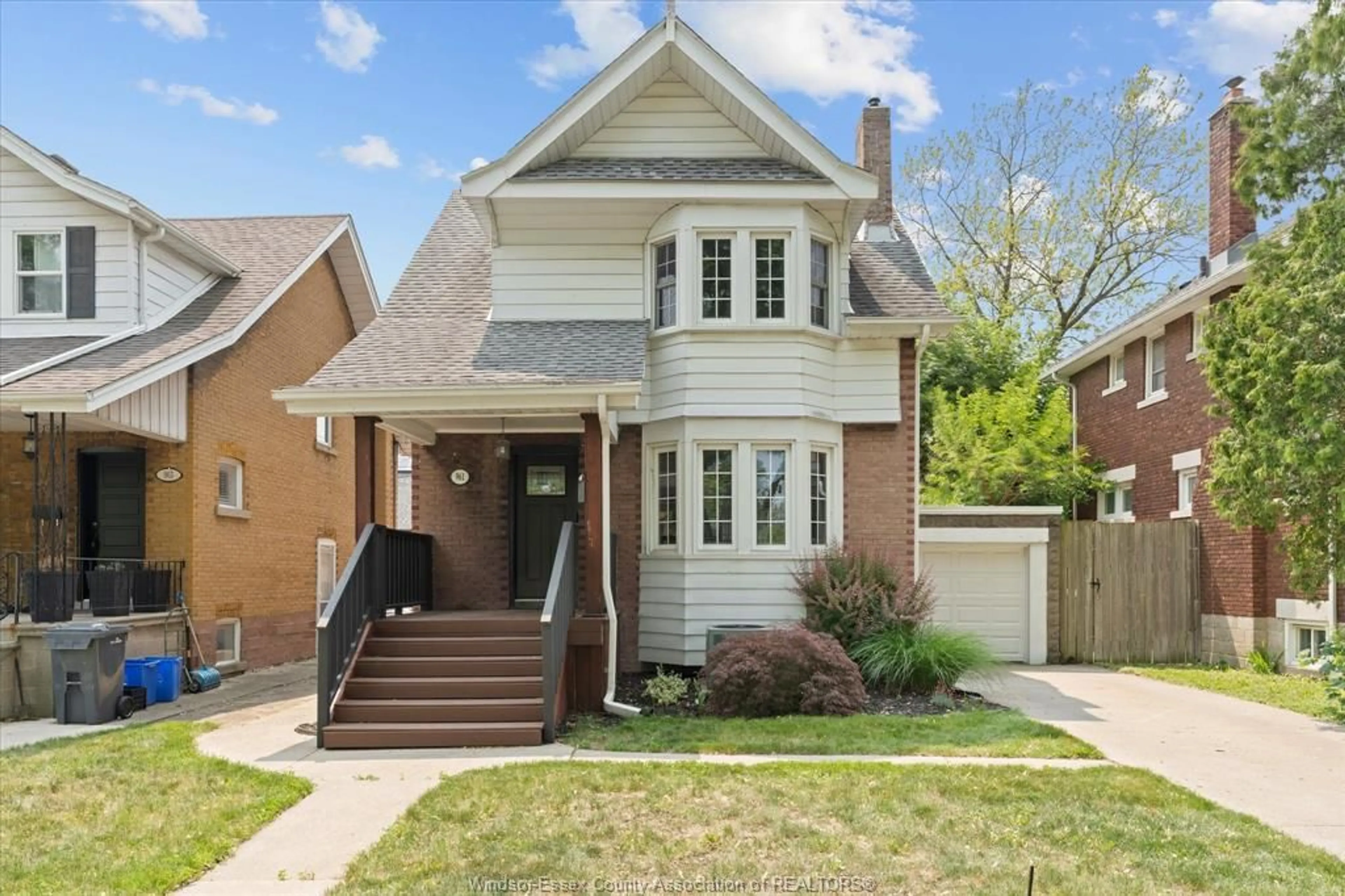 Home with brick exterior material, street for 961 RAYMO Rd, Windsor Ontario N8Y 4A7