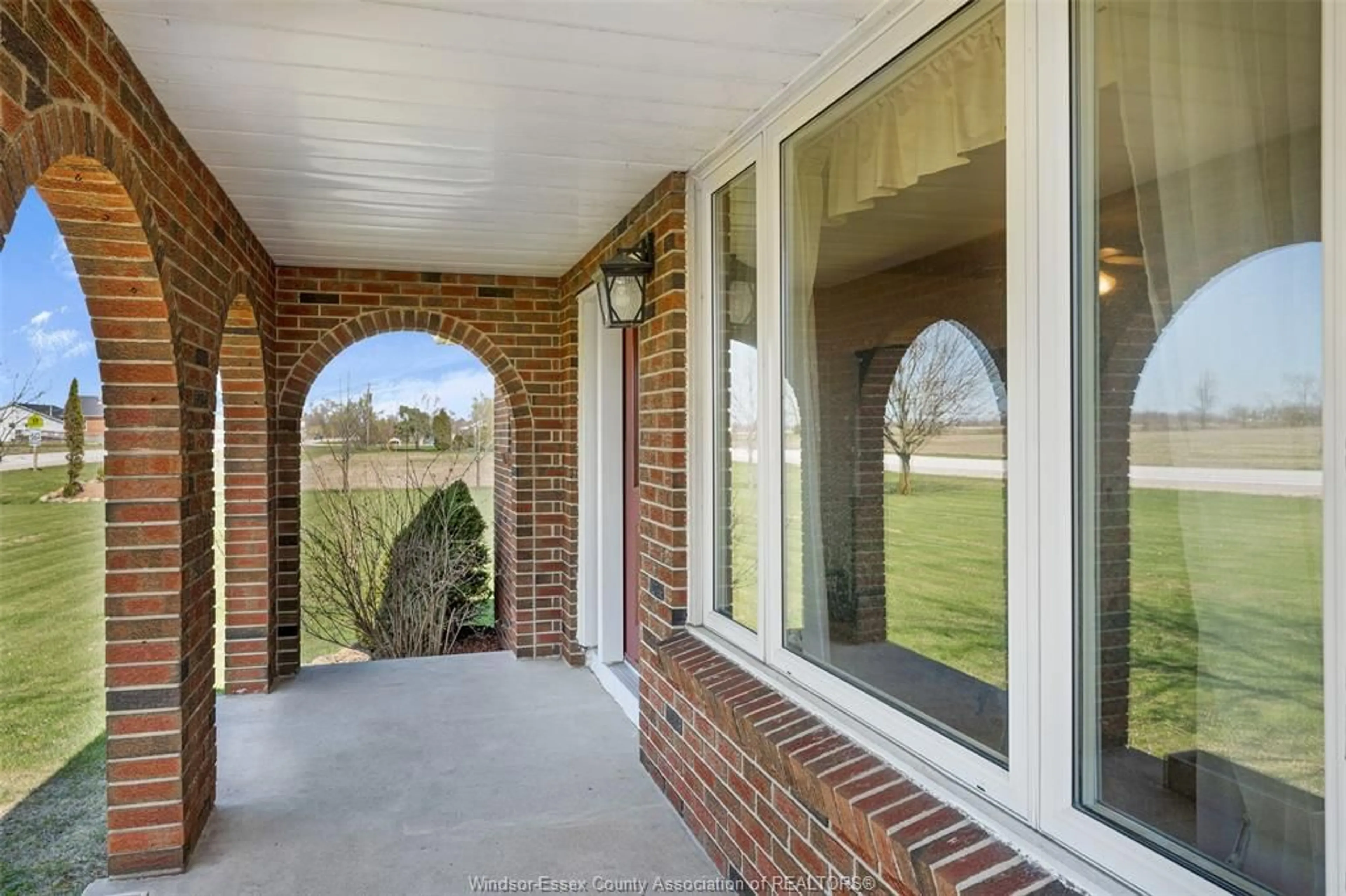 Home with brick exterior material, water/lake/river/ocean view for 278 County Rd 27, Kingsville Ontario N0R 1B0