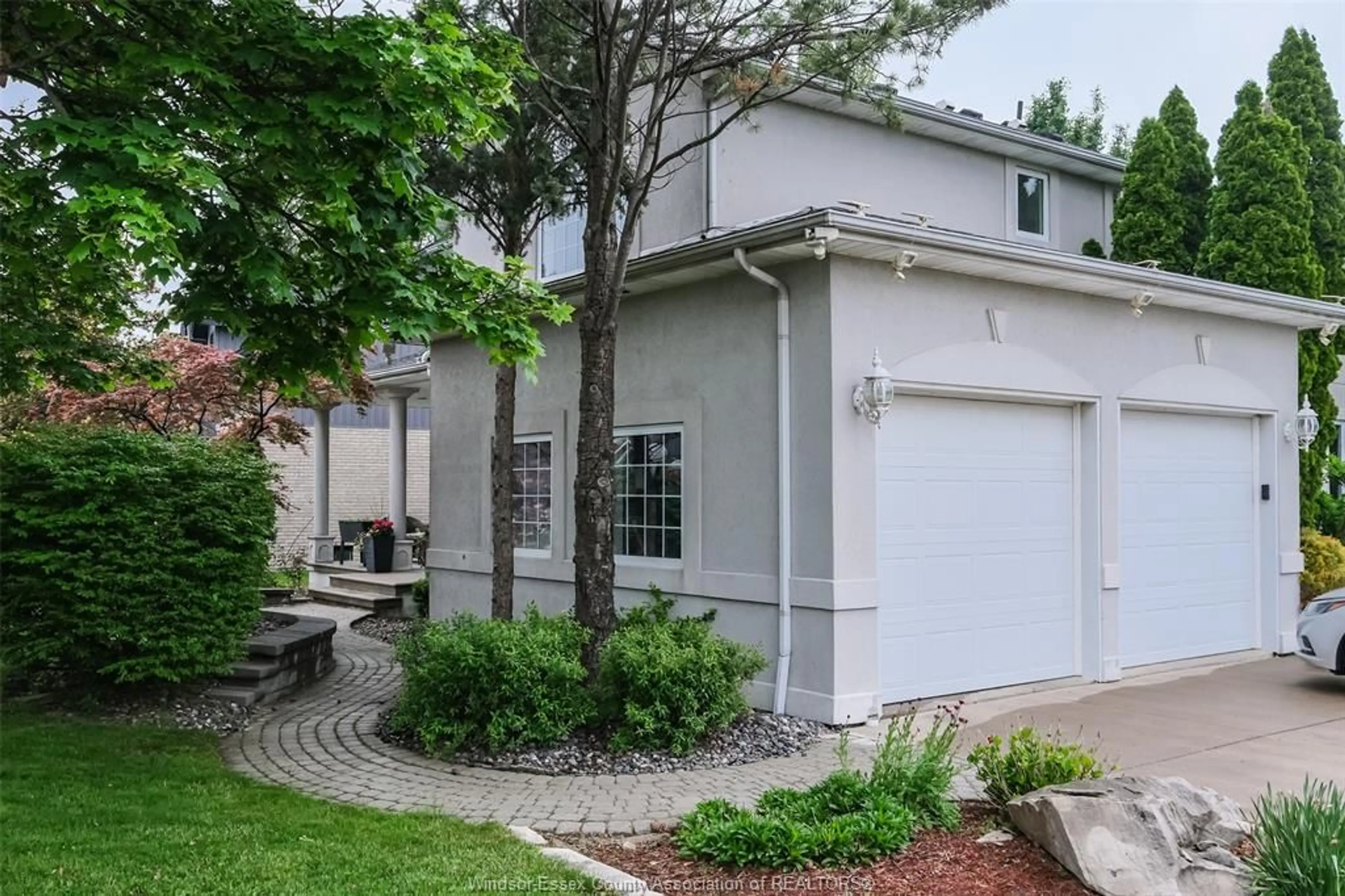 Unknown for 106 MARTIN Dr, Lakeshore Ontario N8L 0Z5