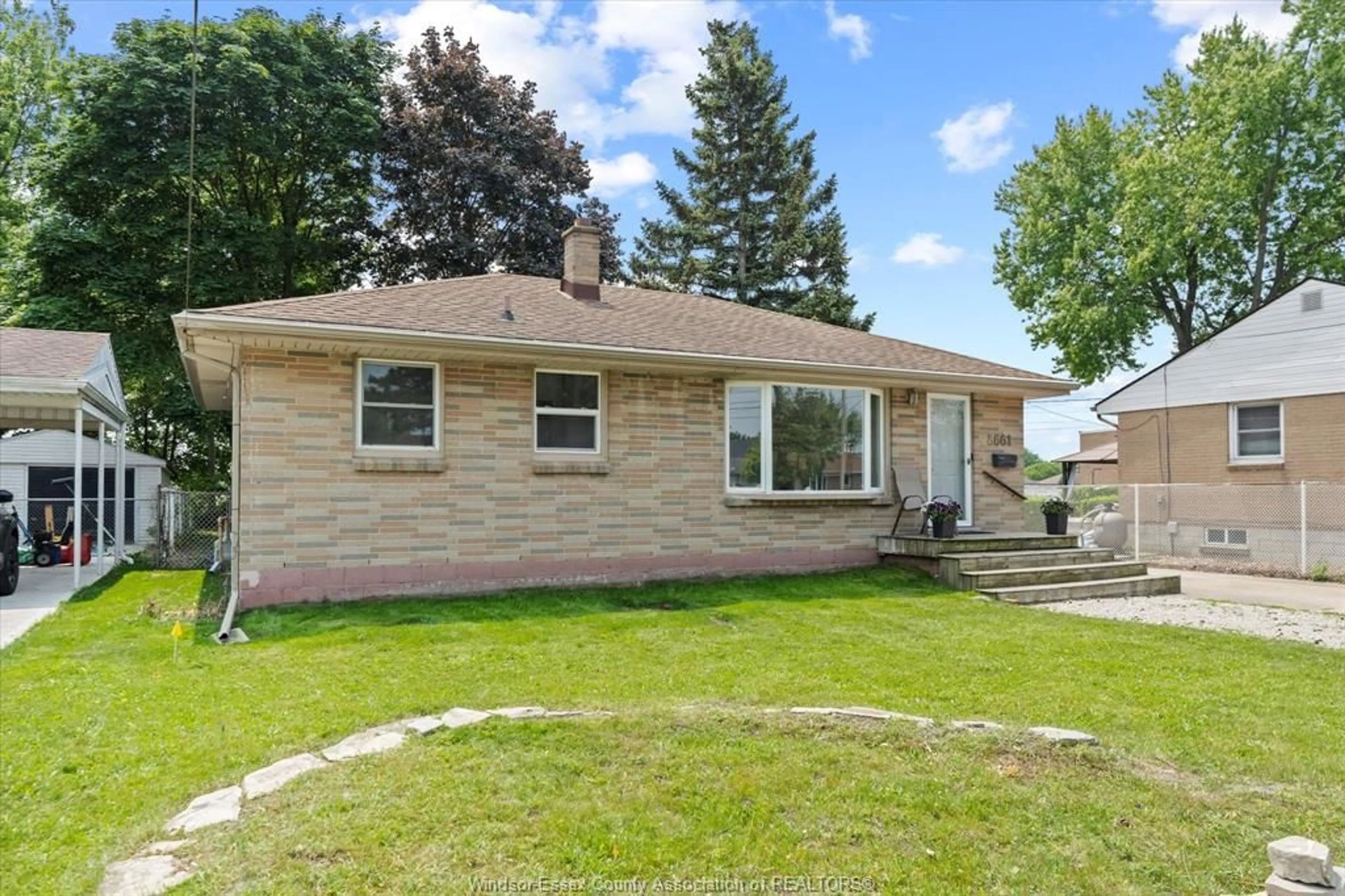 Unknown for 8661 JEROME, Windsor Ontario N8S 1W8