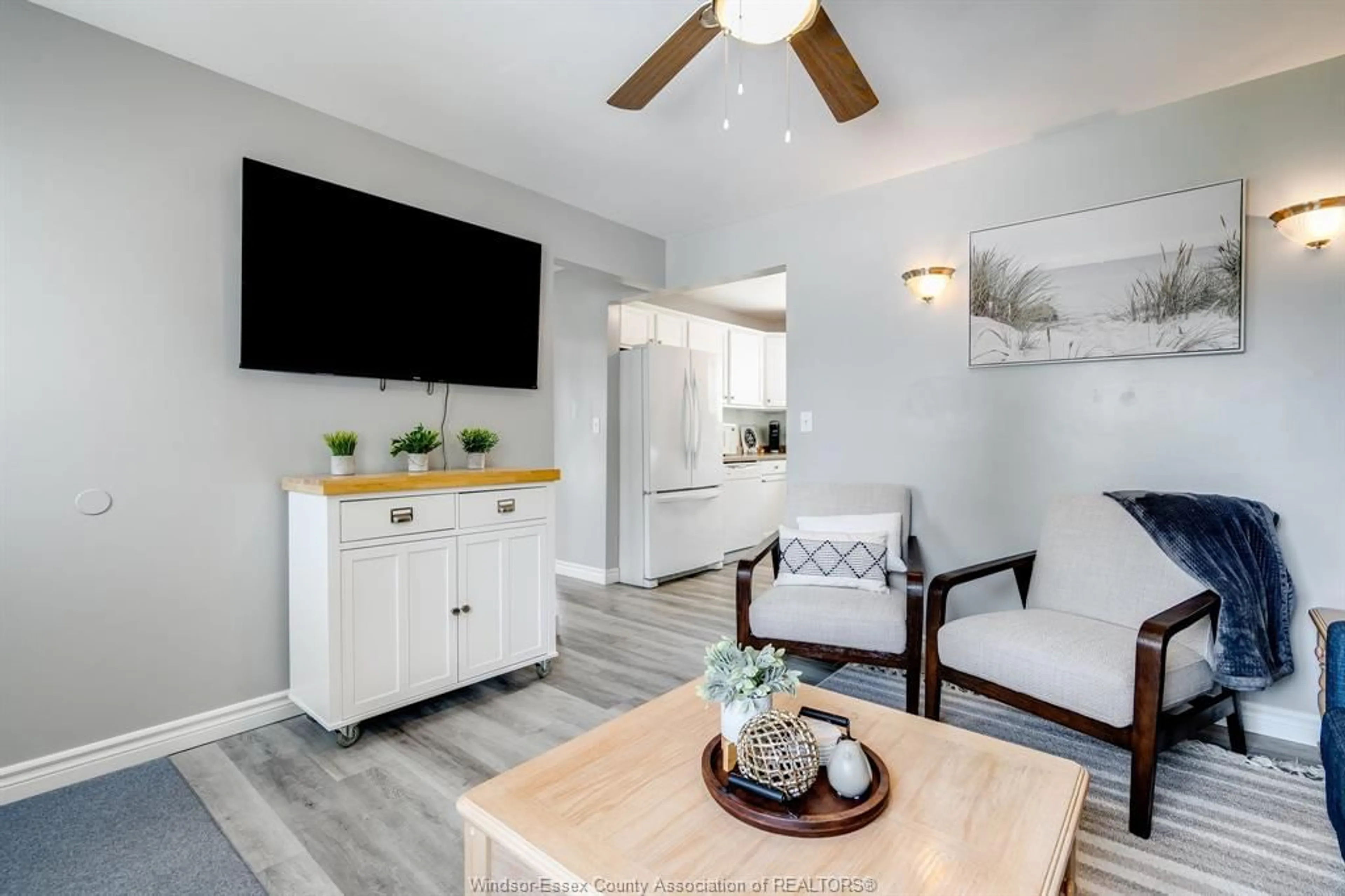 Living room with furniture, unknown for 101 Erie St, Kingsville Ontario N9Y 1N2