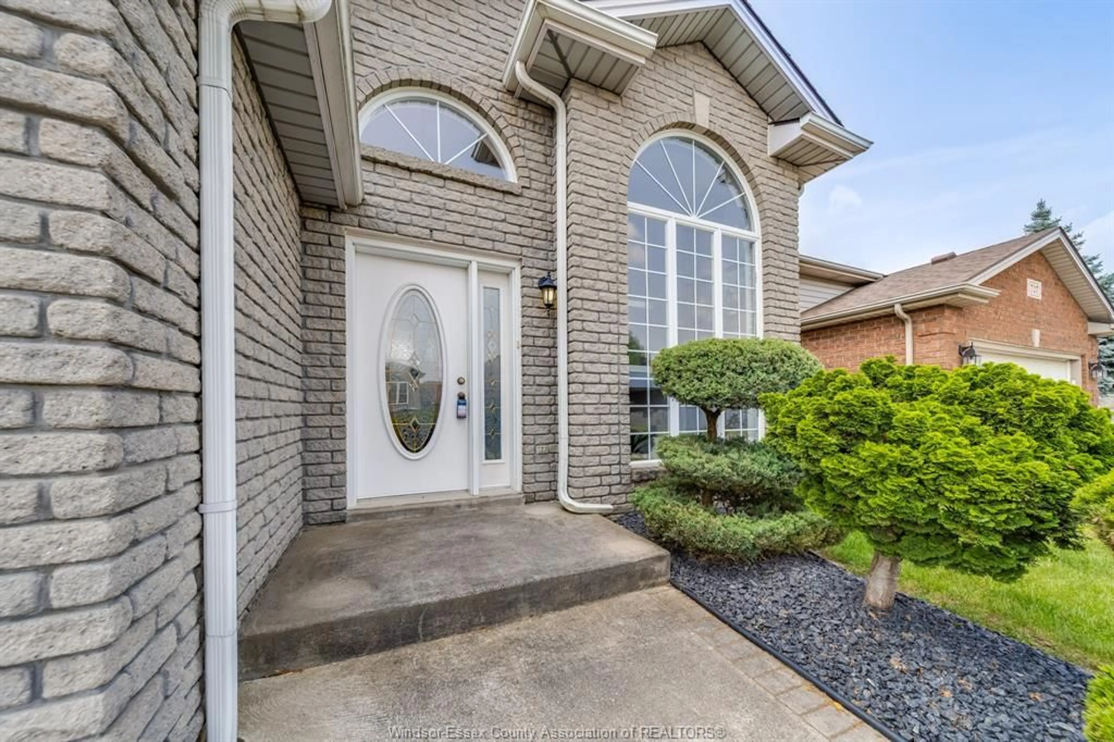 Home with brick exterior material, street for 735 ALPENROSE Crt, Windsor Ontario N9G 2X7