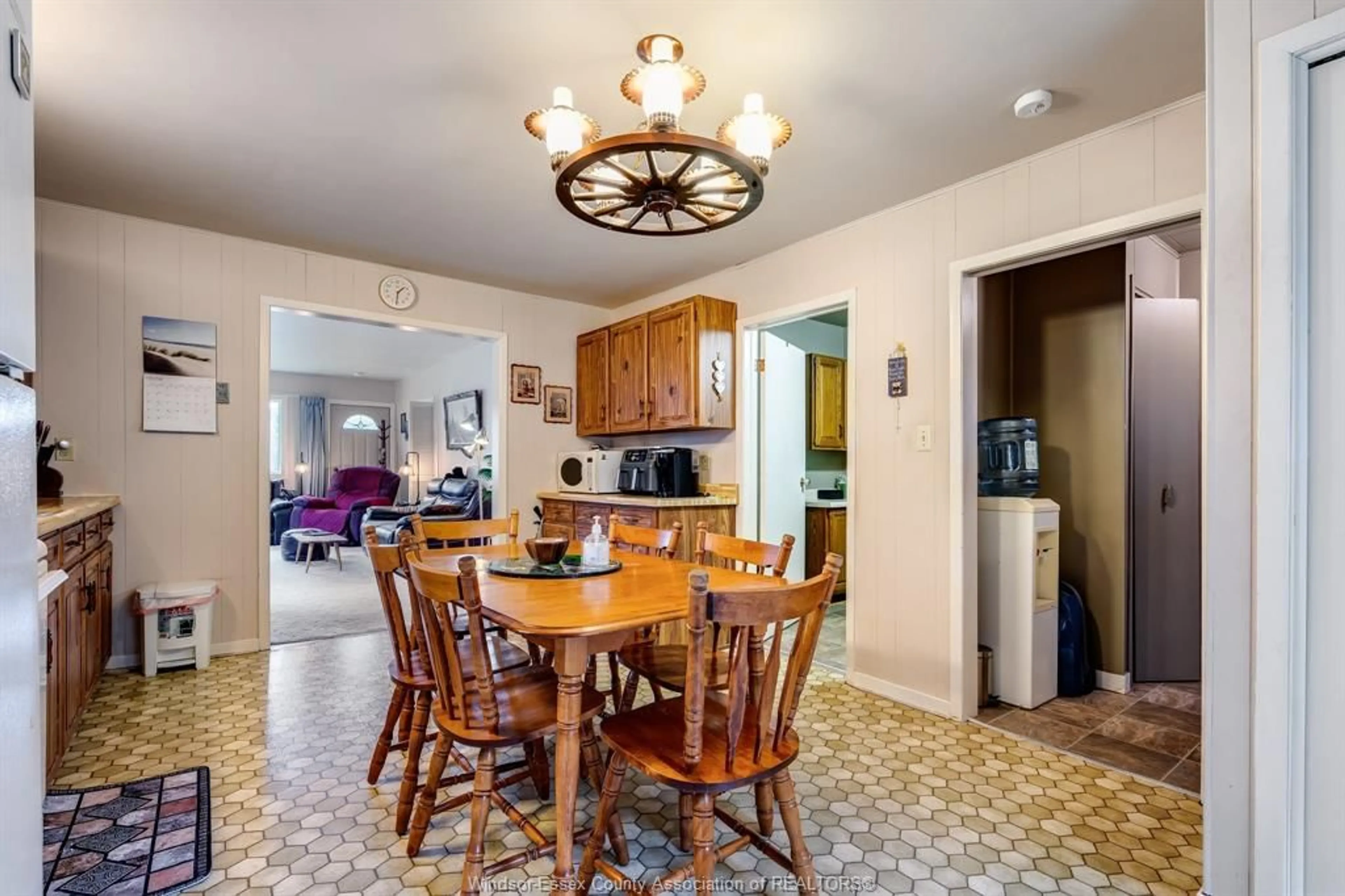 Dining room, ceramic/tile floor for 40 Grace Ave, Leamington Ontario N8H 1K9