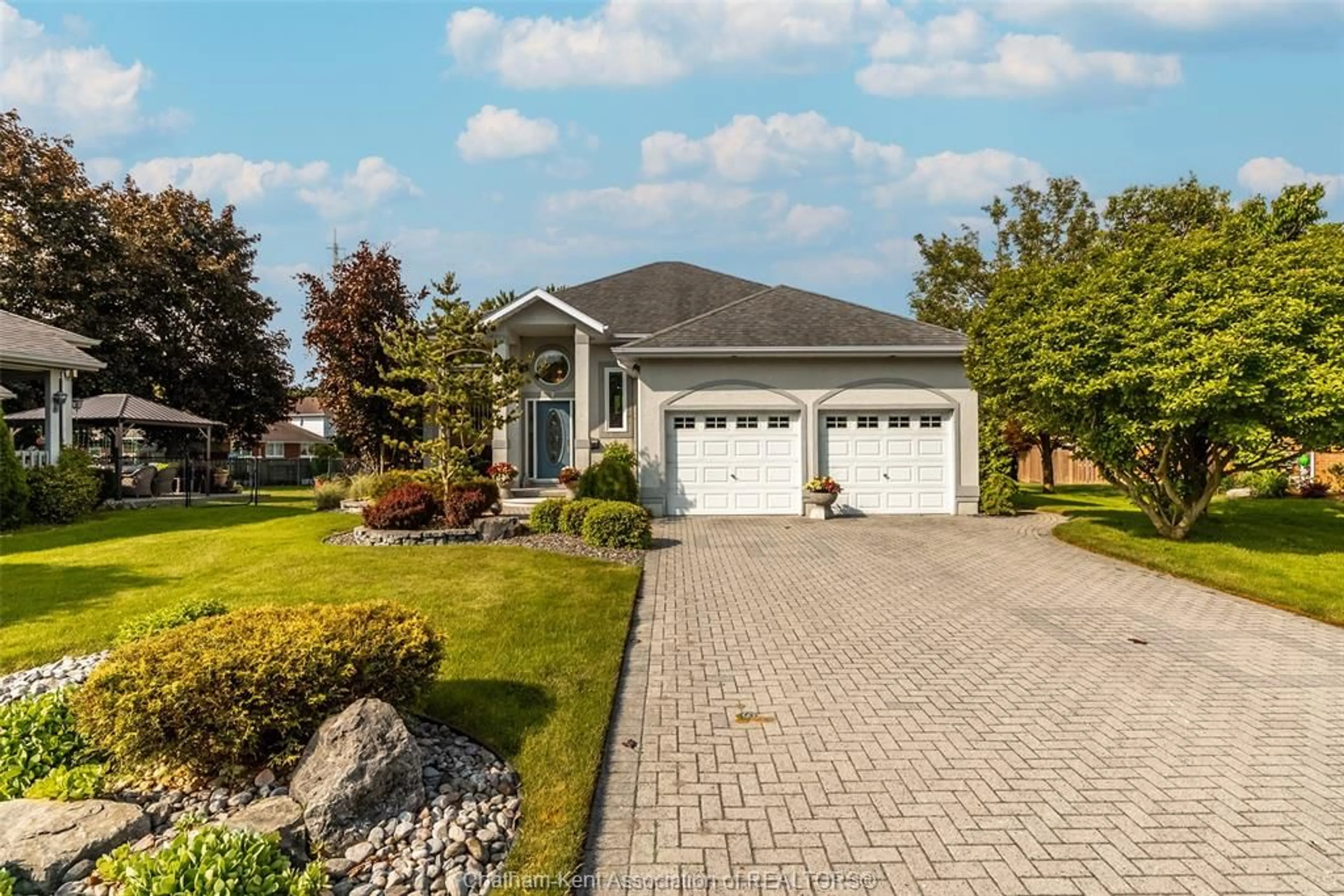 Home with brick exterior material, street for 7 Westminister Crt, Chatham Ontario N7L 5K8