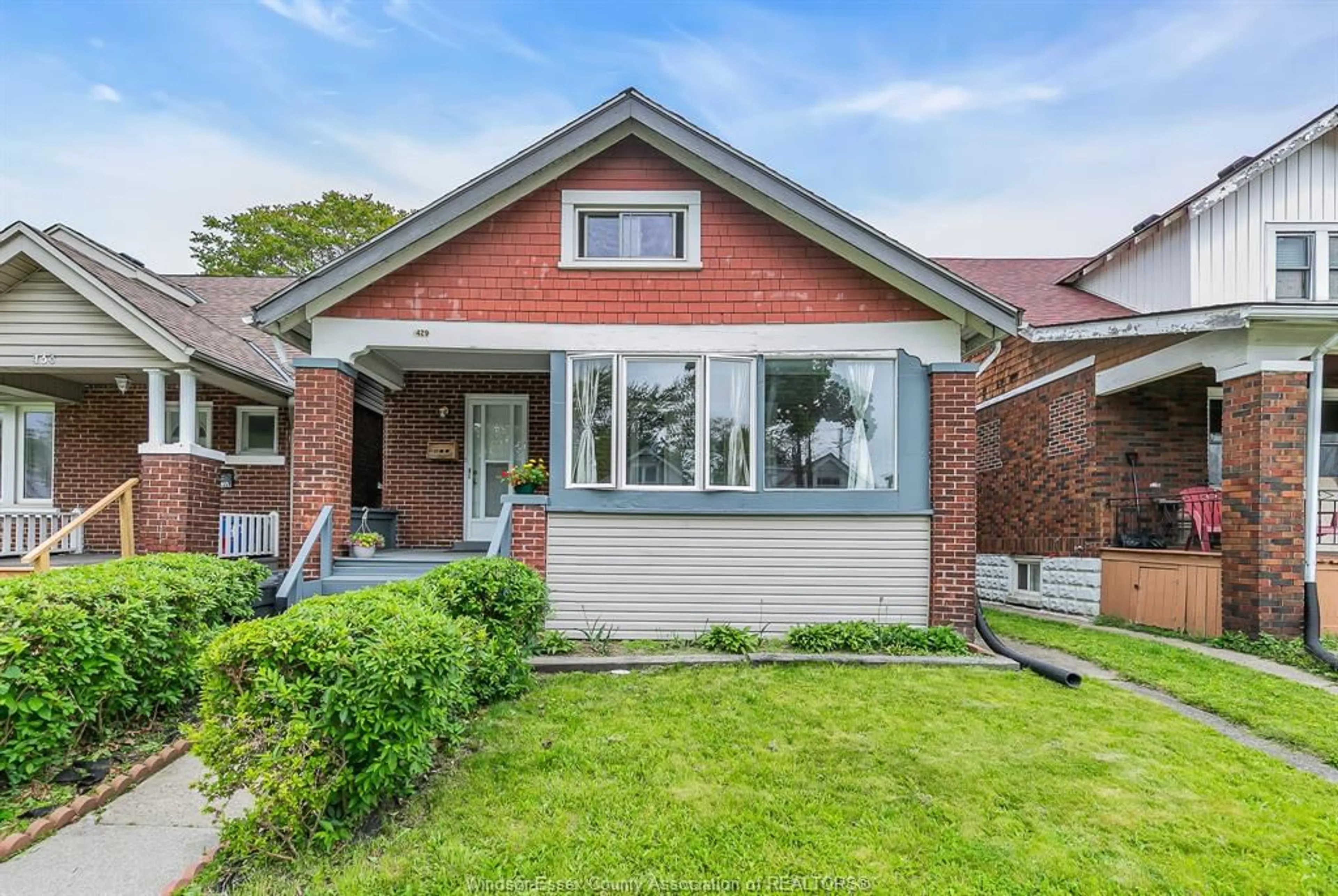 Home with brick exterior material, street for 429 MCKAY Ave, Windsor Ontario N9B 1Z7