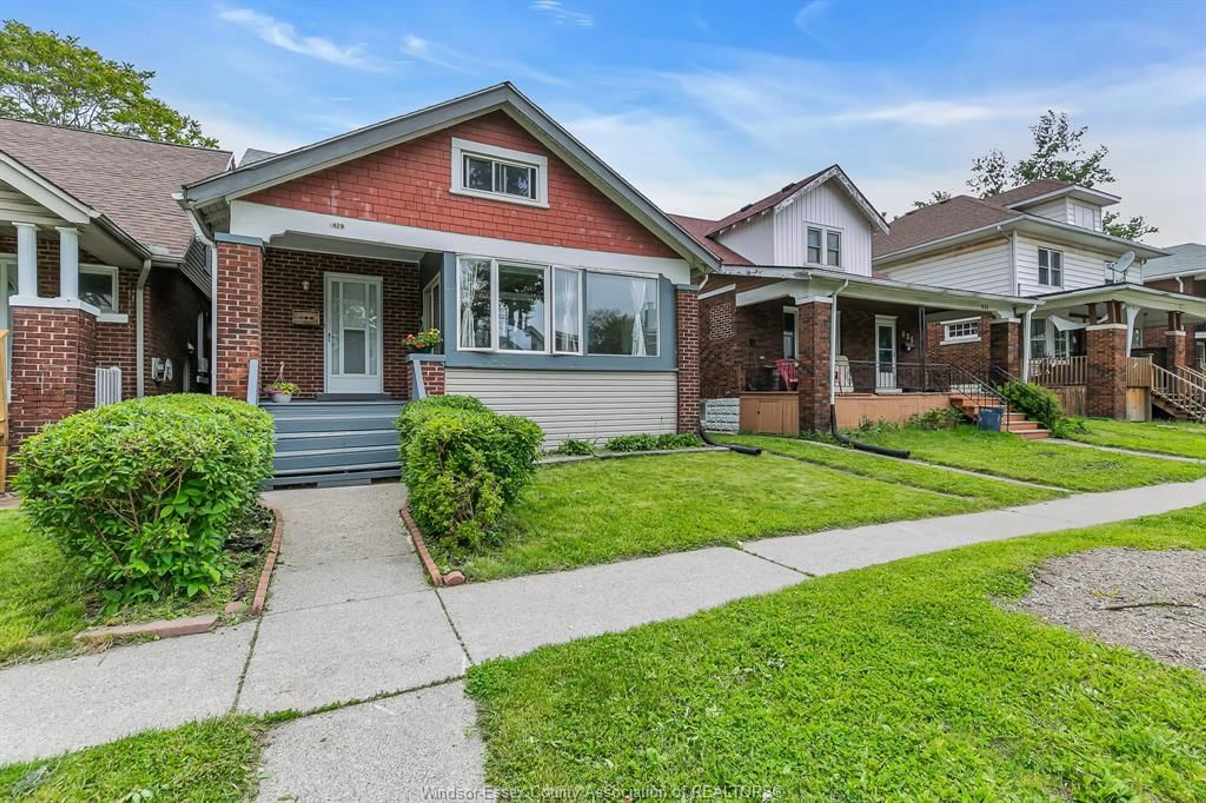 Home with brick exterior material, street for 429 MCKAY Ave, Windsor Ontario N9B 1Z7