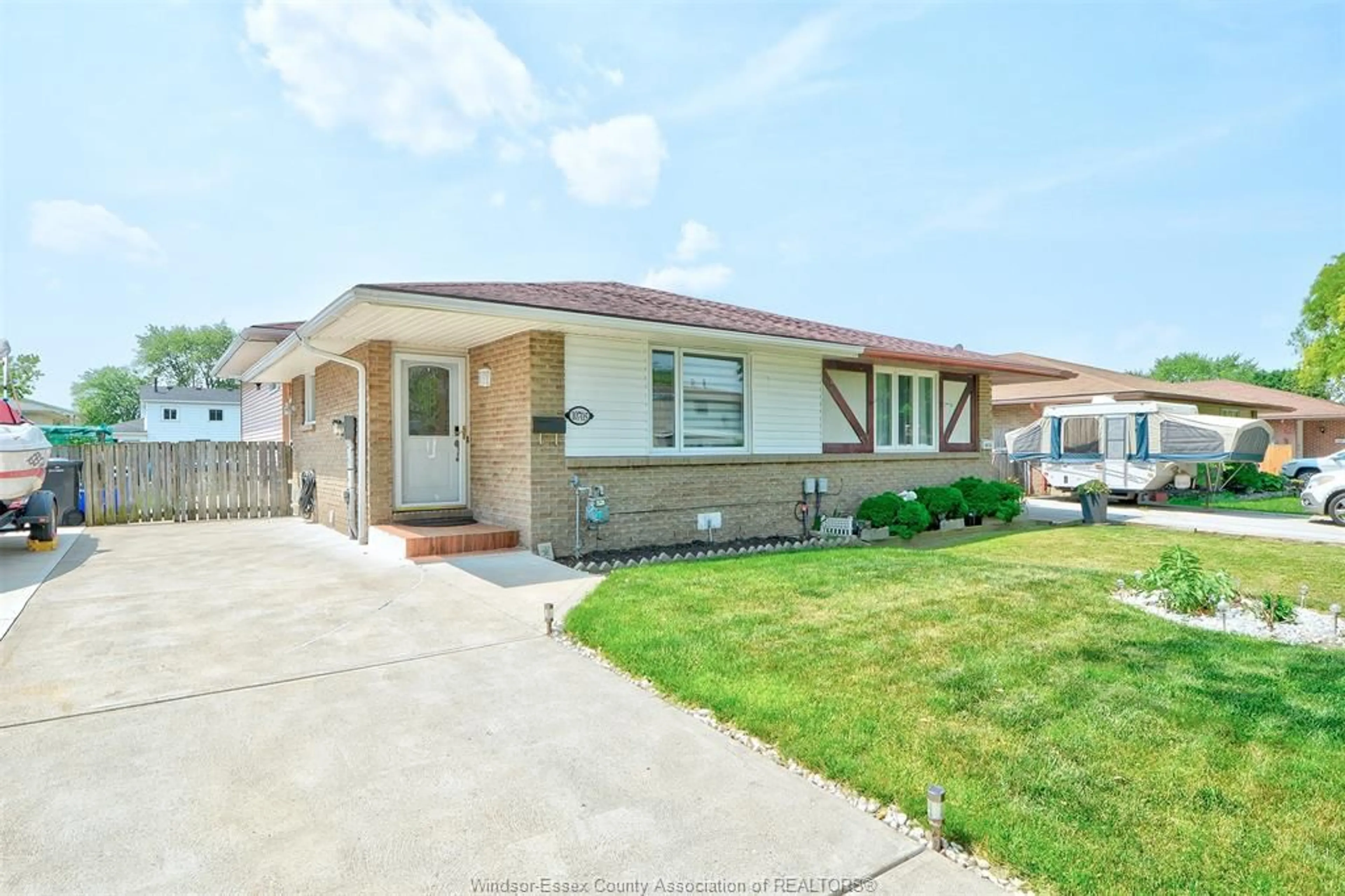 Unknown for 10705 WINSLOW, Windsor Ontario N8R 1C4