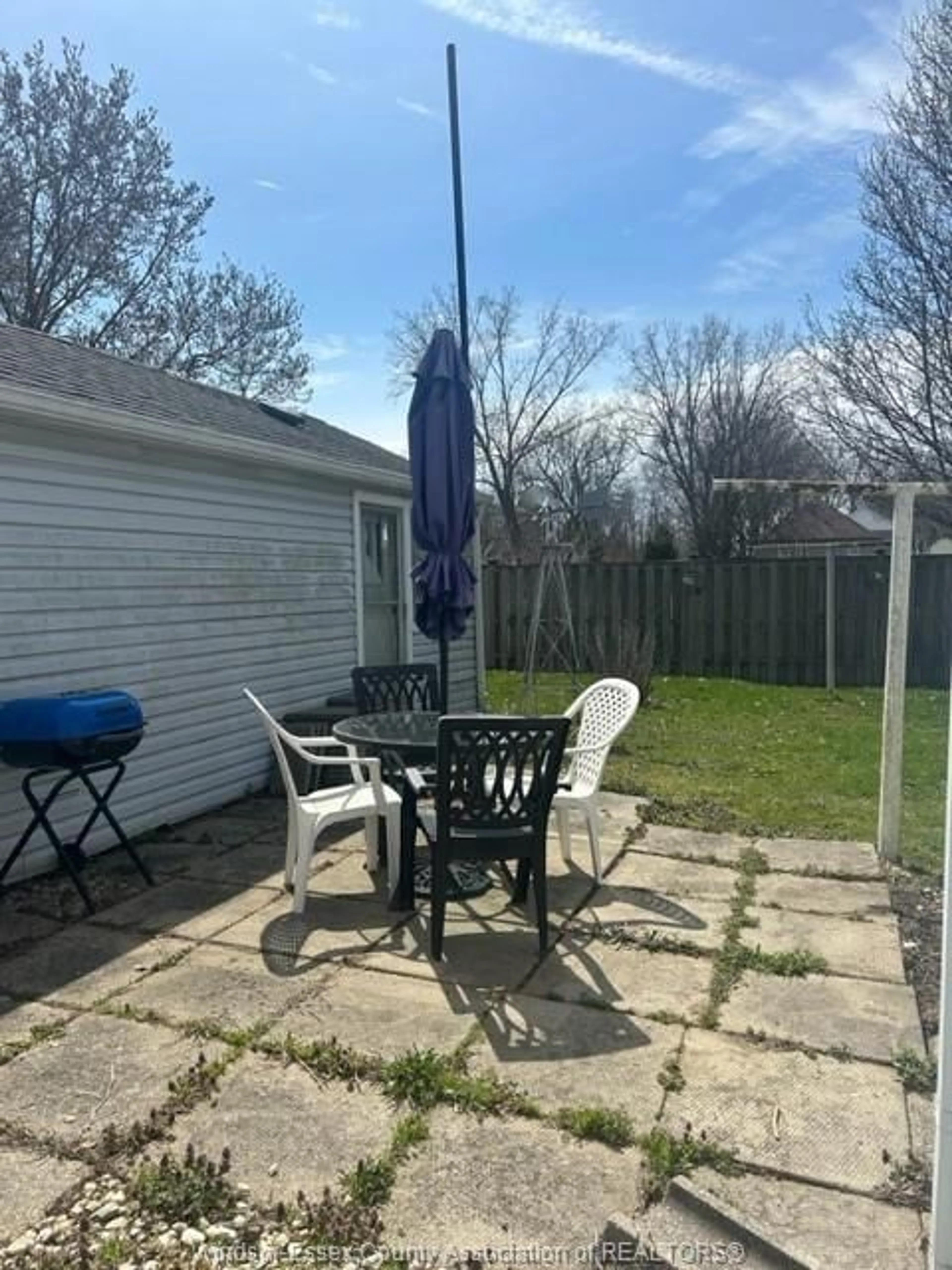 Patio, street for 16 Berry, Chatham Ontario N7M 3B1
