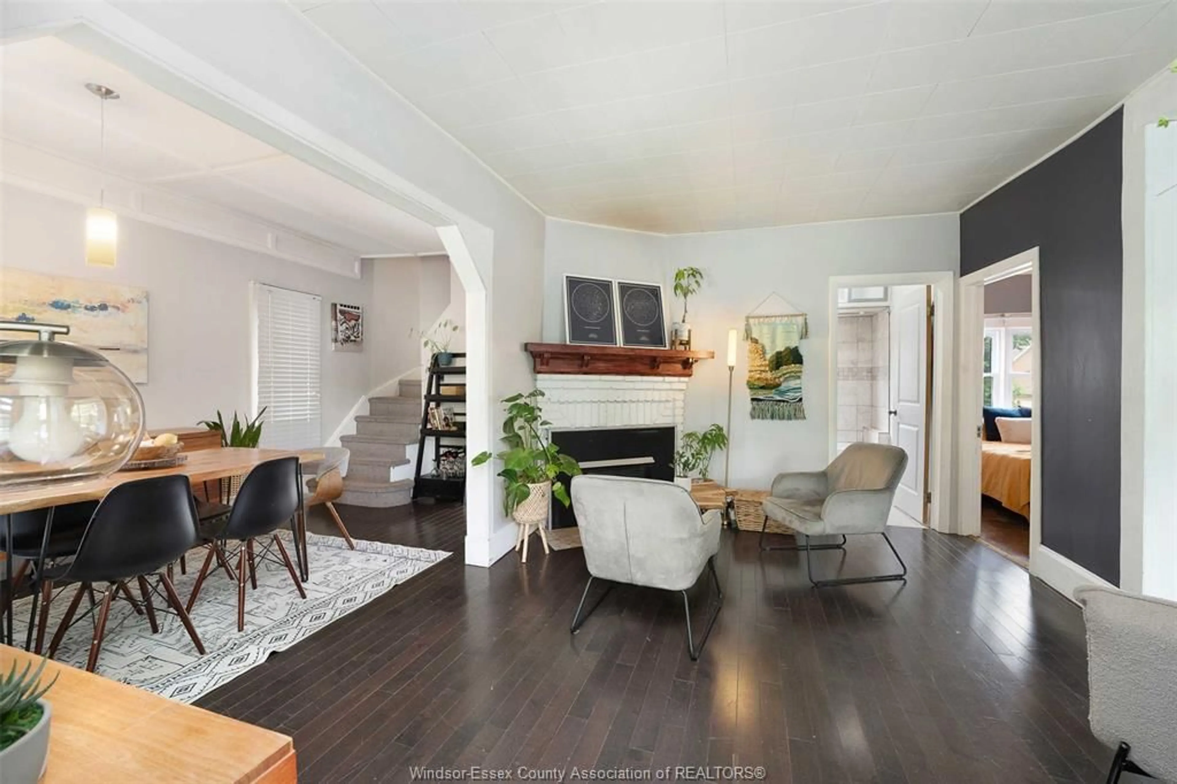 Living room with furniture, unknown for 2050 IROQUOIS, Windsor Ontario N8Y 1S2