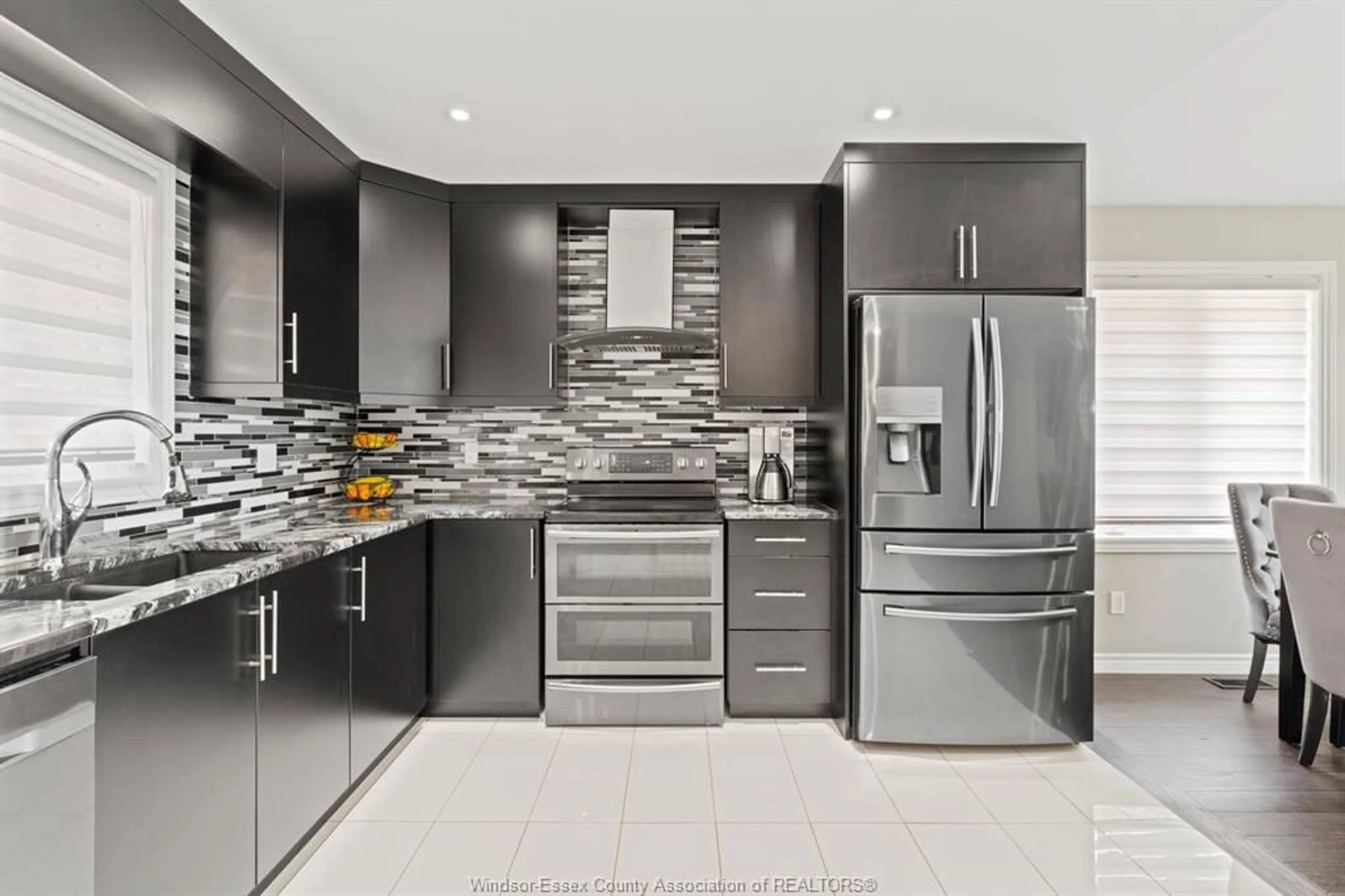 Contemporary kitchen, ceramic/tile floor for 1103 THUNDERBAY Ave, Windsor Ontario N8P 0C8