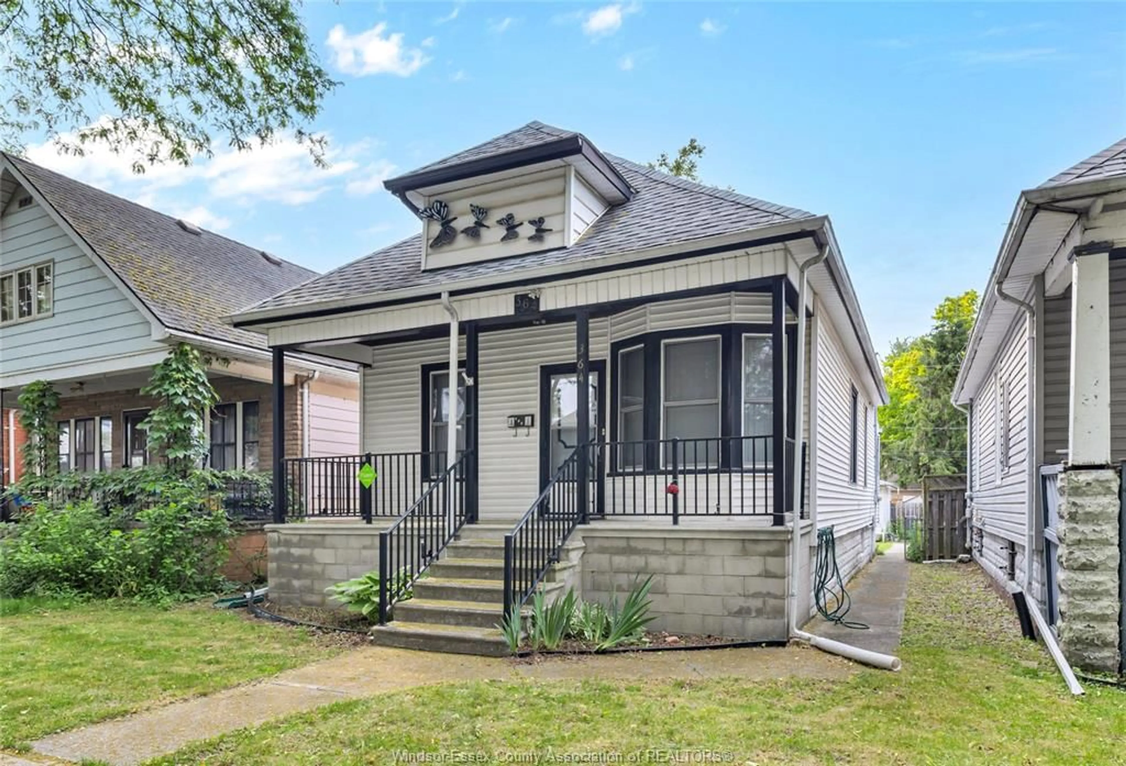 Home with brick exterior material, street for 364 CLINTON, Windsor Ontario N8X 1A6