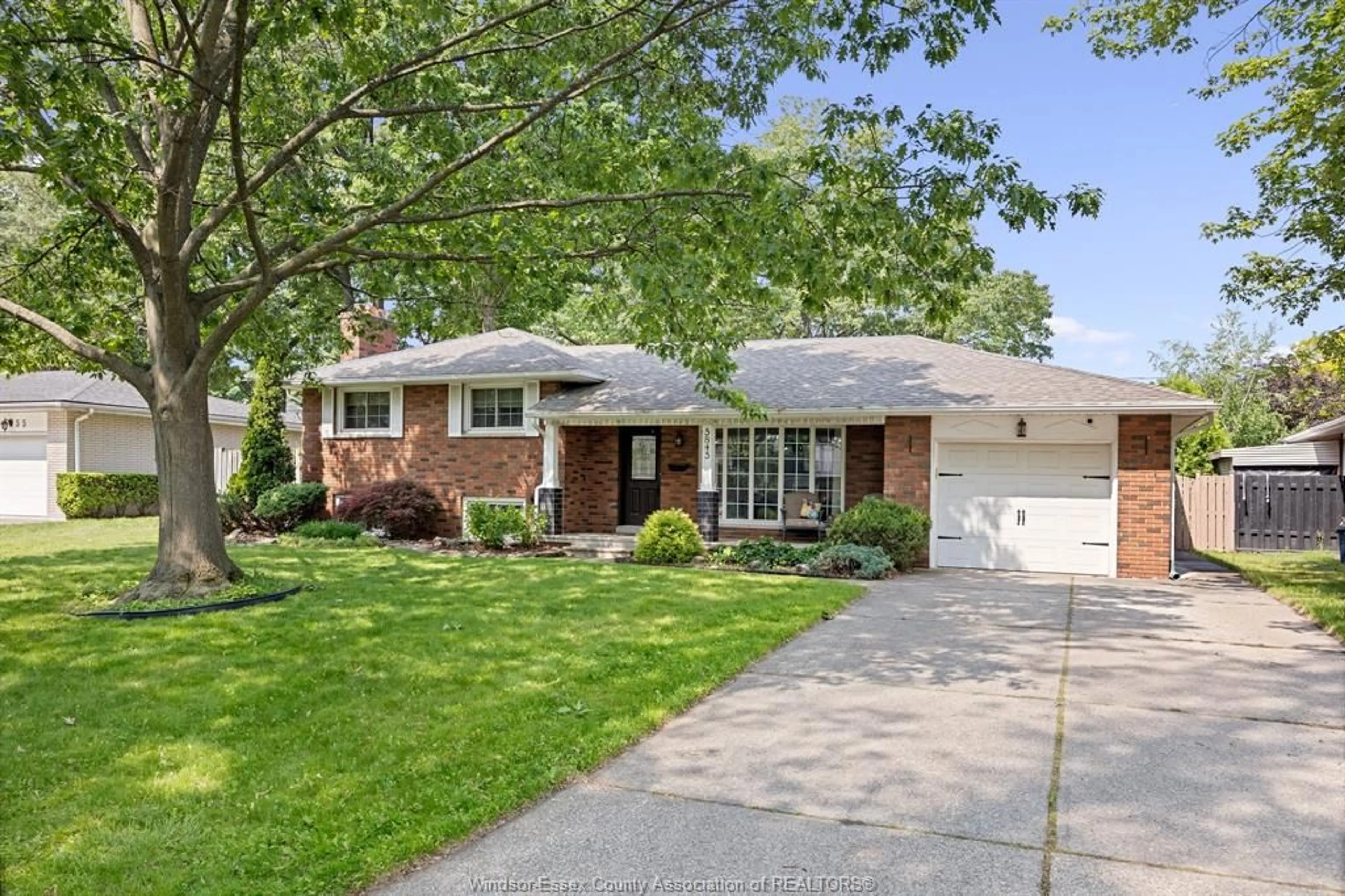 Home with brick exterior material, street for 5845 OXLEY, LaSalle Ontario N9H 1N6