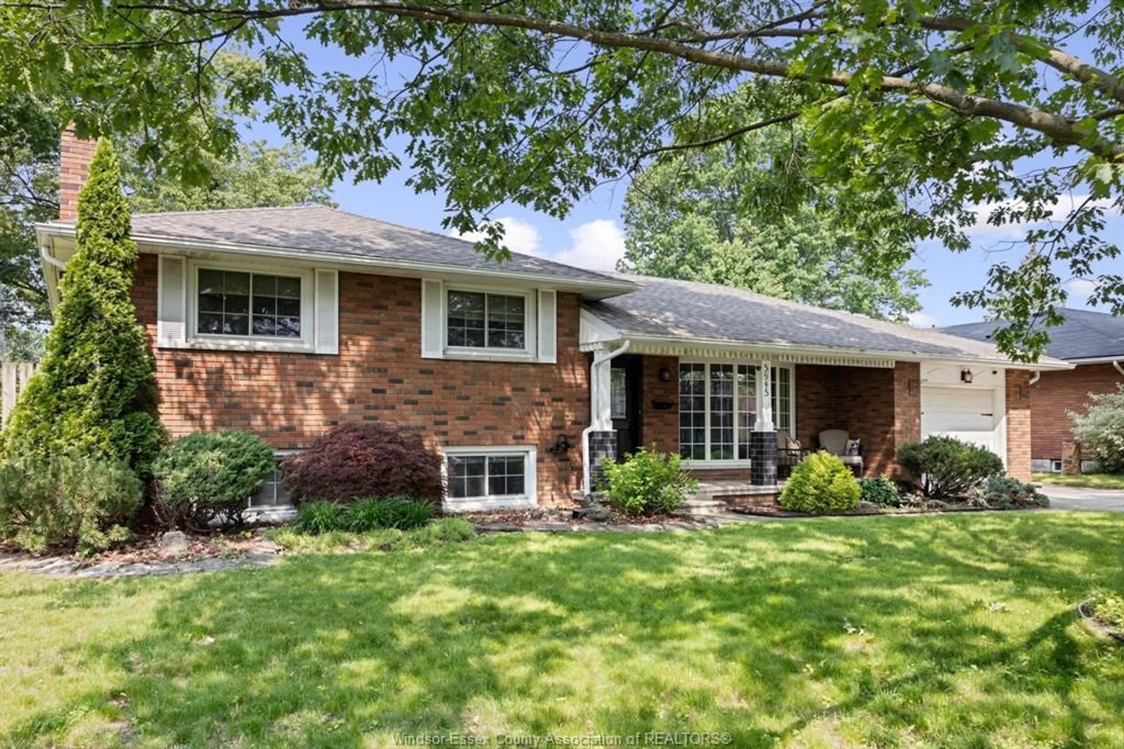 Home with brick exterior material, street for 5845 OXLEY, LaSalle Ontario N9H 1N6