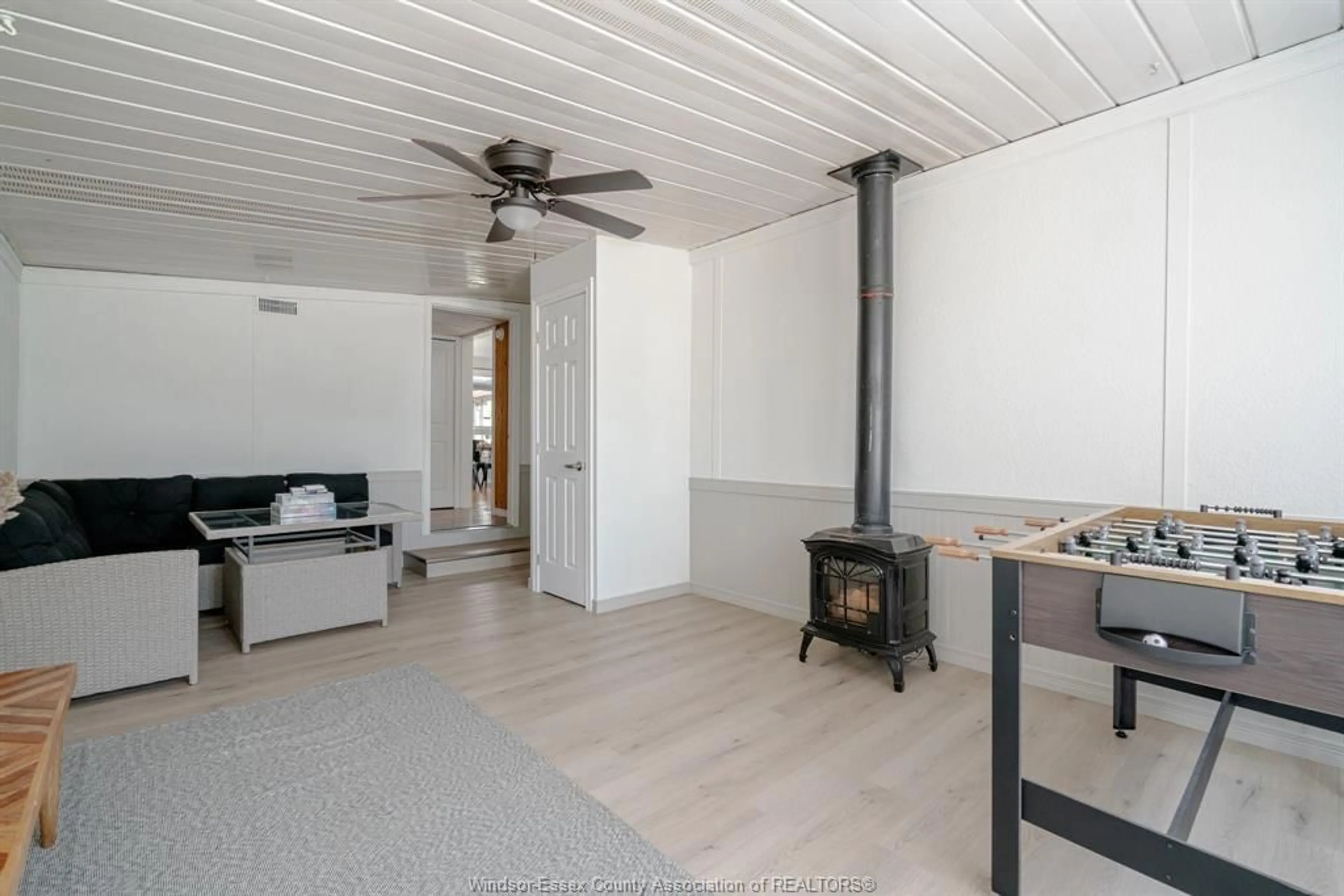A pic of a room for 166 STIRLING St, Lakeshore Ontario N0R 1A0
