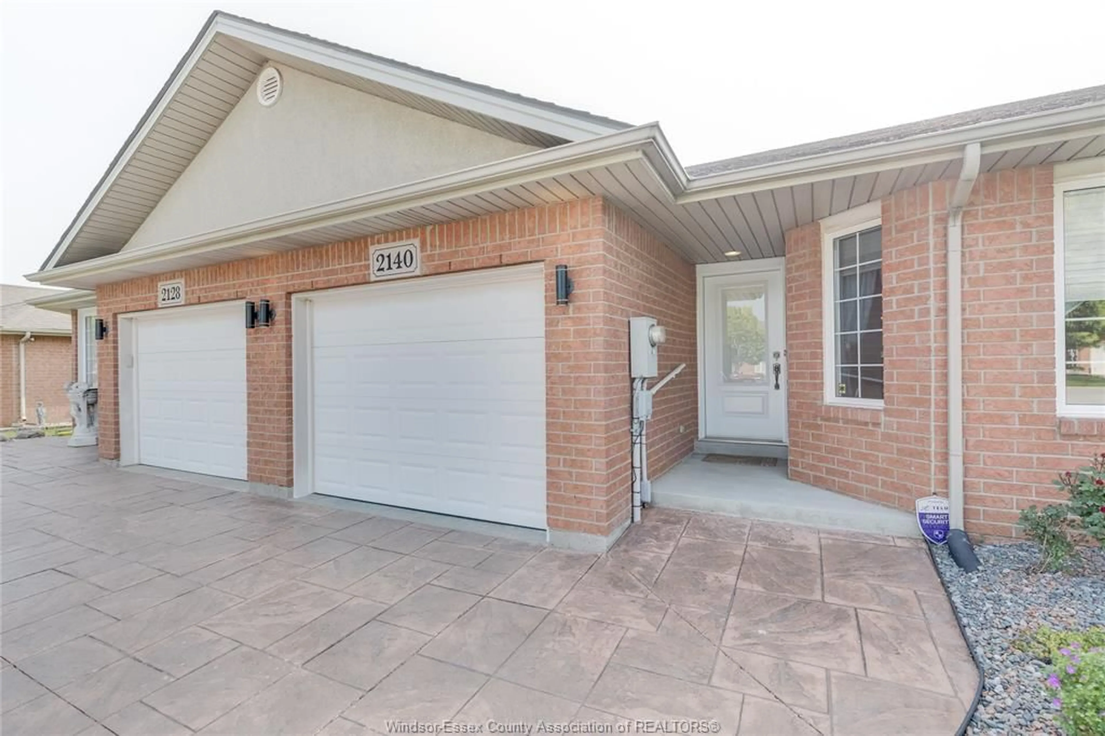 Unknown for 2140 QUESTA Dr, Windsor Ontario N8P 1N8