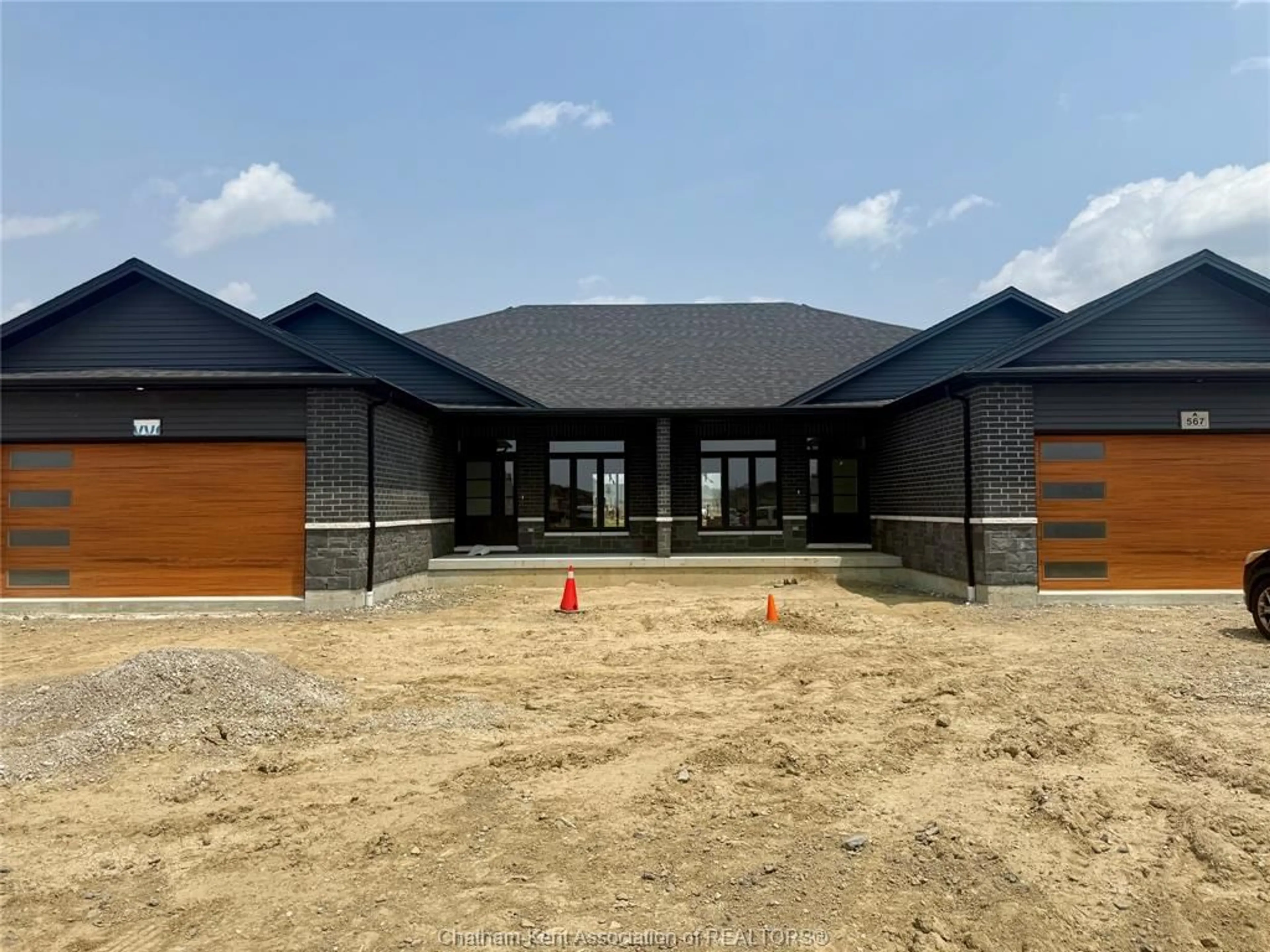 Home with brick exterior material, building for 567 KEIL Trail, Chatham Ontario N7L 0G8
