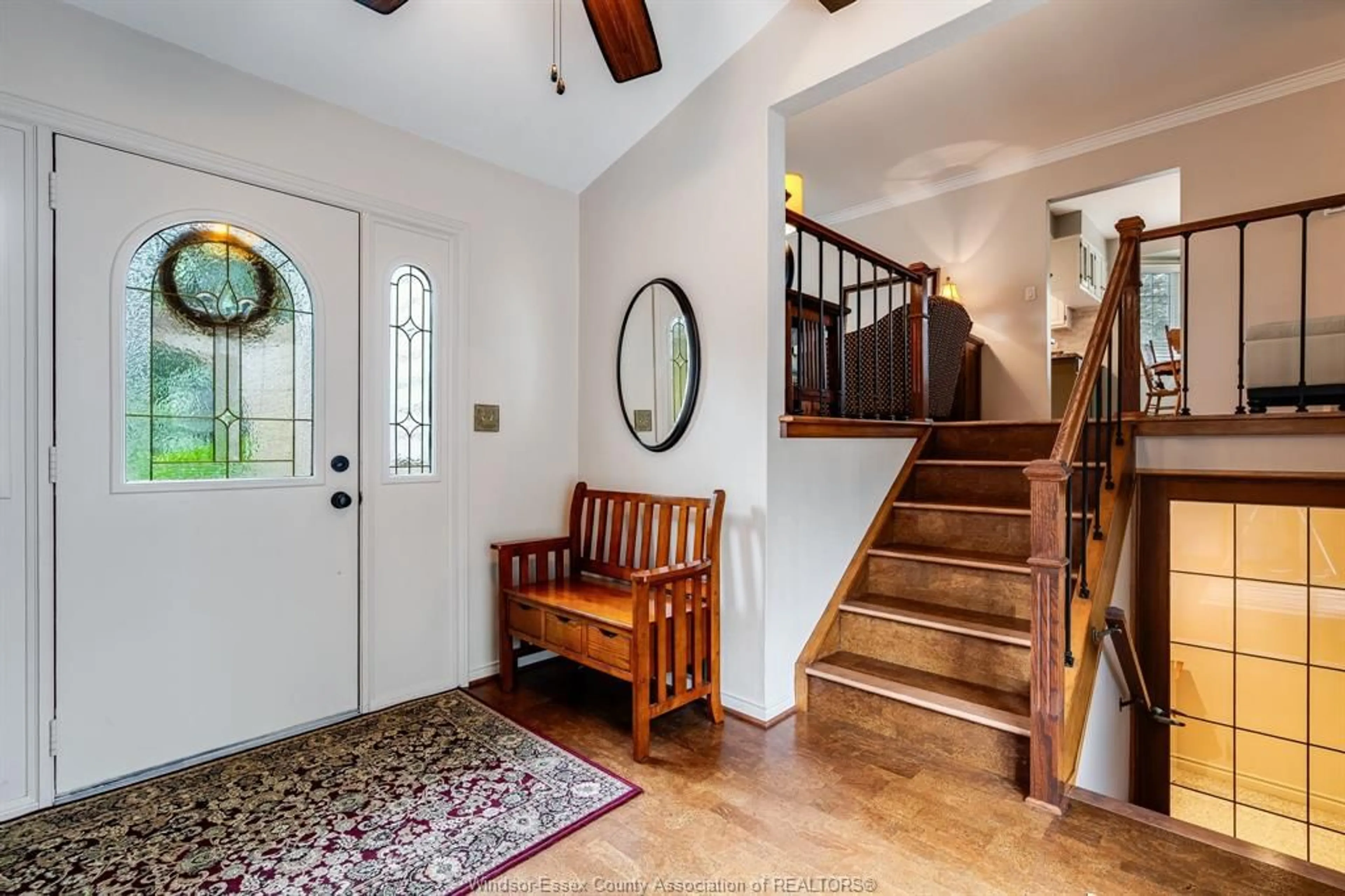 Indoor entryway for 1202 Nottingham, Kingsville Ontario N9Y 3K7