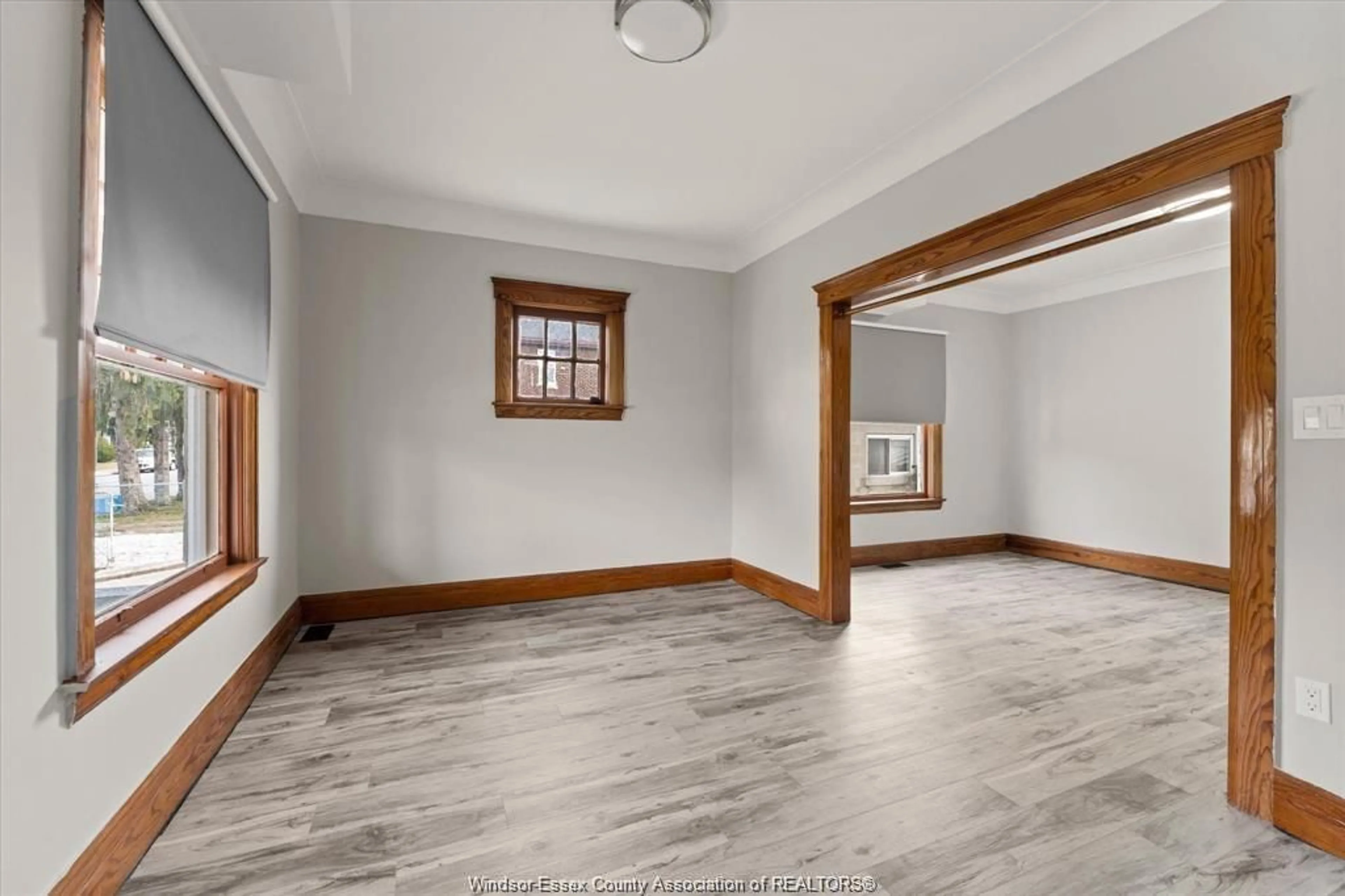 A pic of a room for 215 PIERRE Ave, Windsor Ontario N9A 2J6