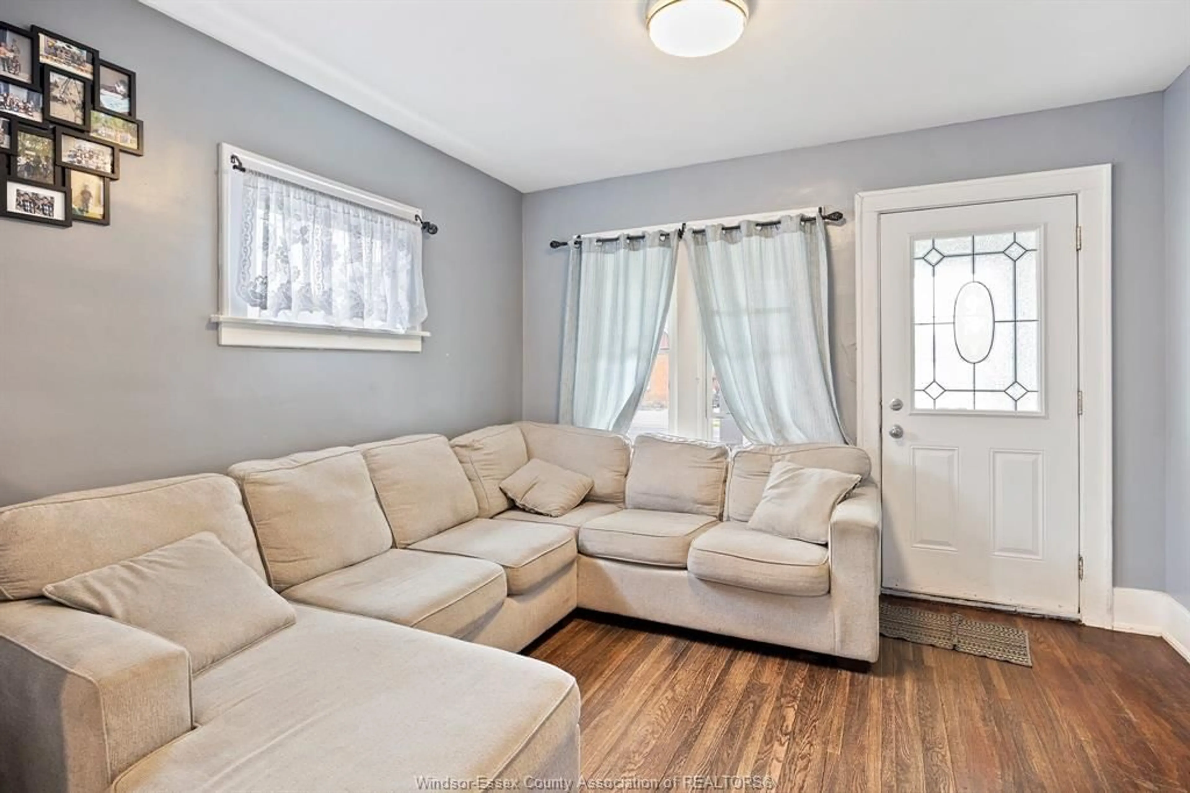 Living room with furniture, unknown for 110 ERIE St, Leamington Ontario N8H 3B6