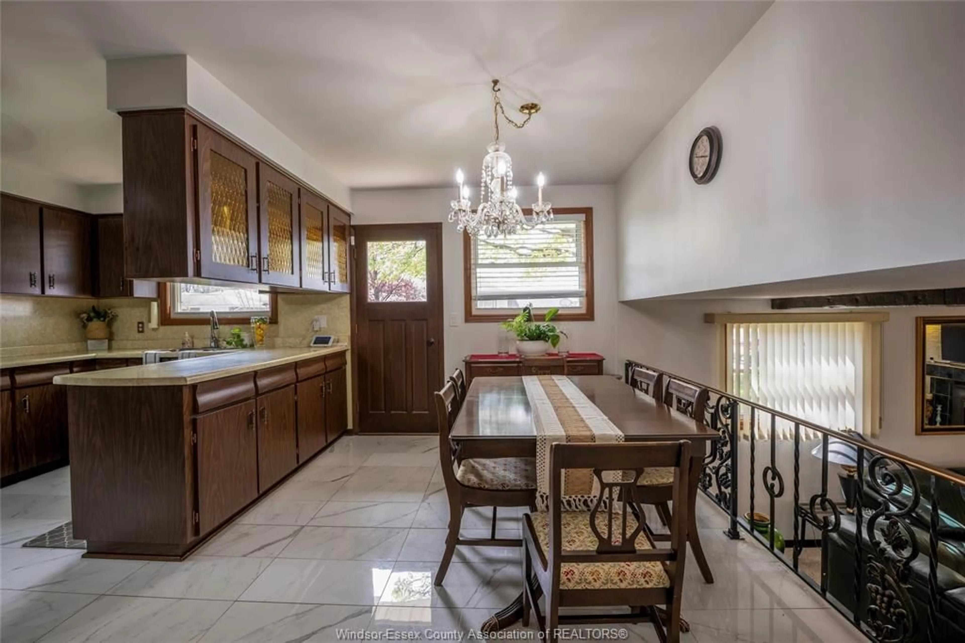 Dining room, ceramic/tile floor for 9610 Asgard Rd, Windsor Ontario N8R 1E2