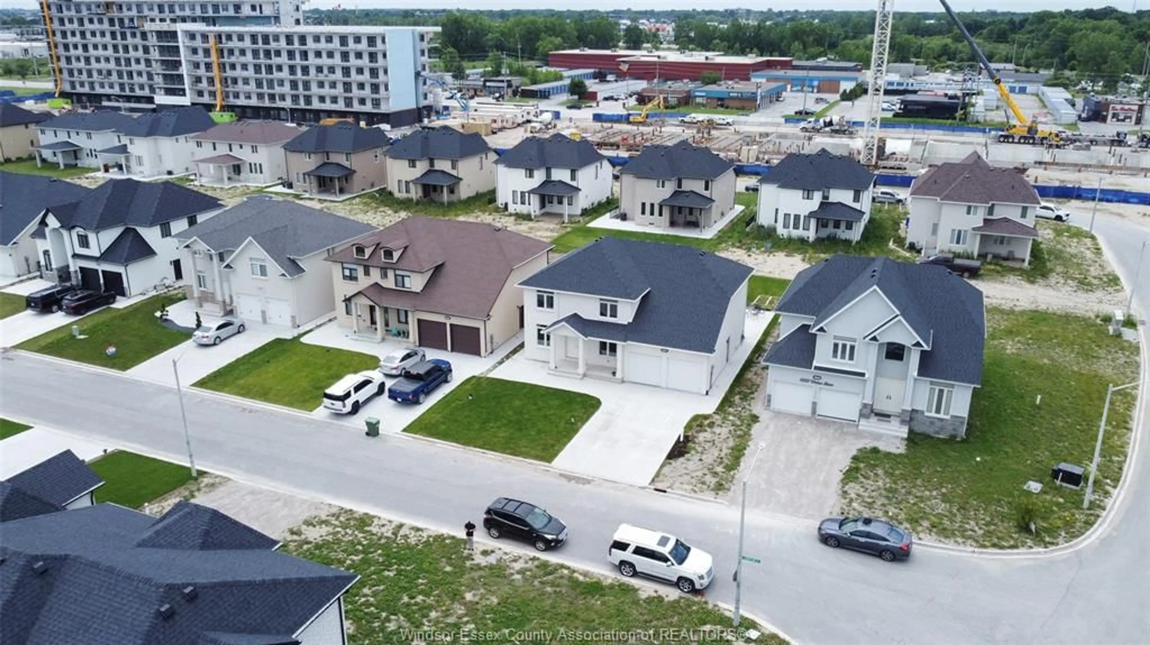 A pic from outside/outdoor area/front of a property/back of a property/a pic from drone, street for 1531 VIRTUE Lane, Windsor Ontario N8S 0A9