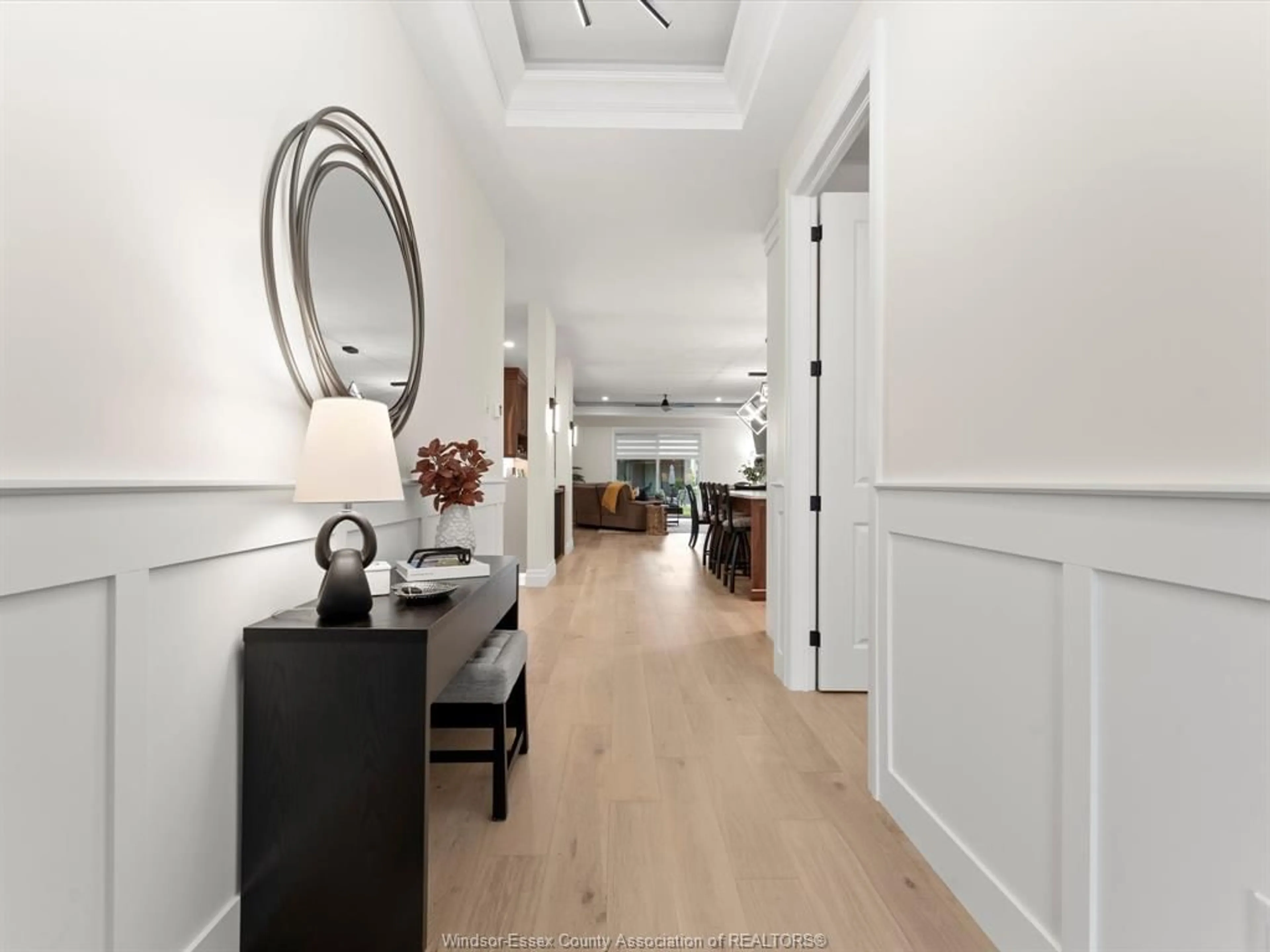 Indoor foyer for 303 XAVIER Cir, Lakeshore Ontario N8N 0J3