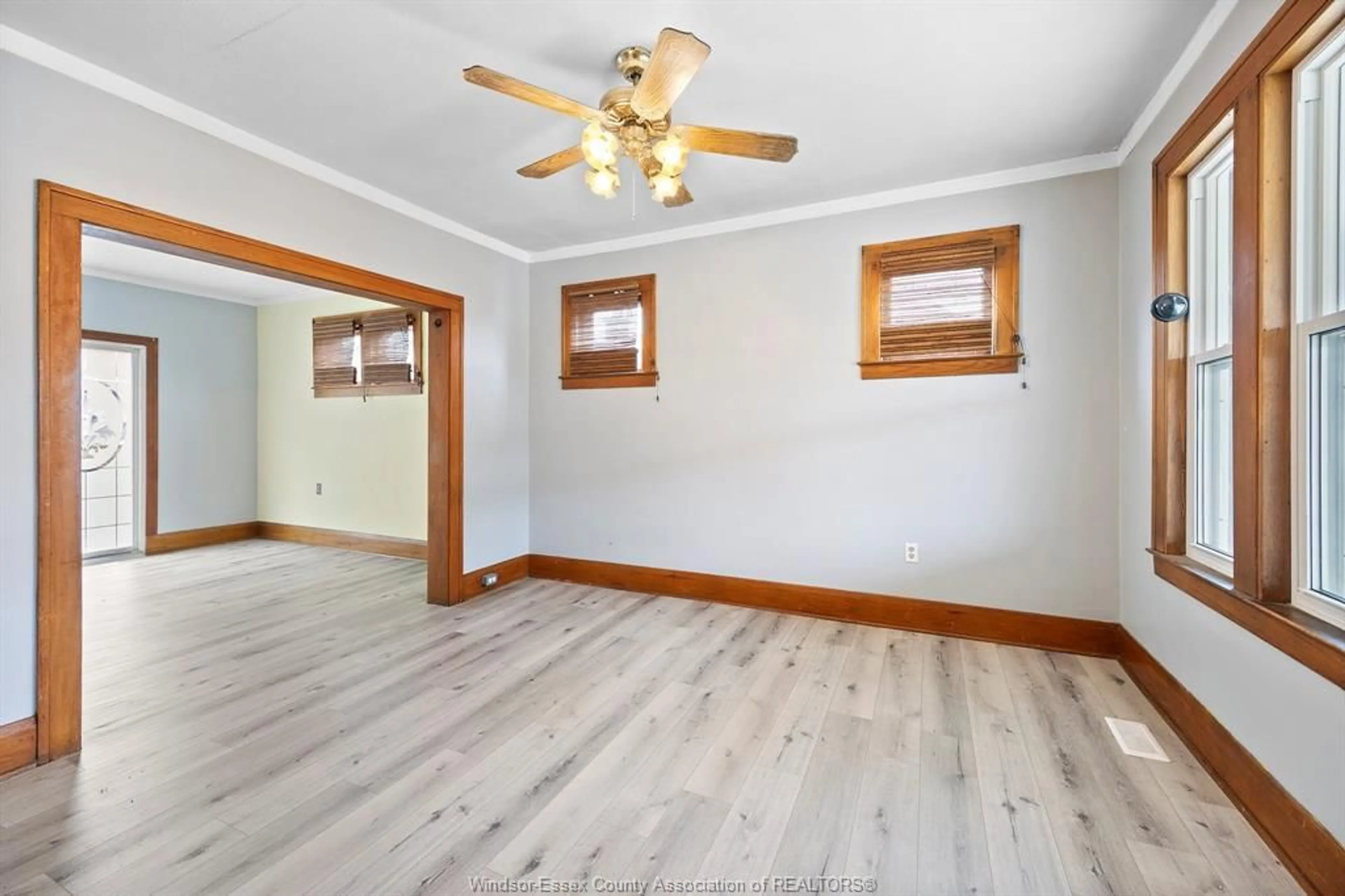 A pic of a room for 838 LAWRENCE, Windsor Ontario N8Y 3Z7