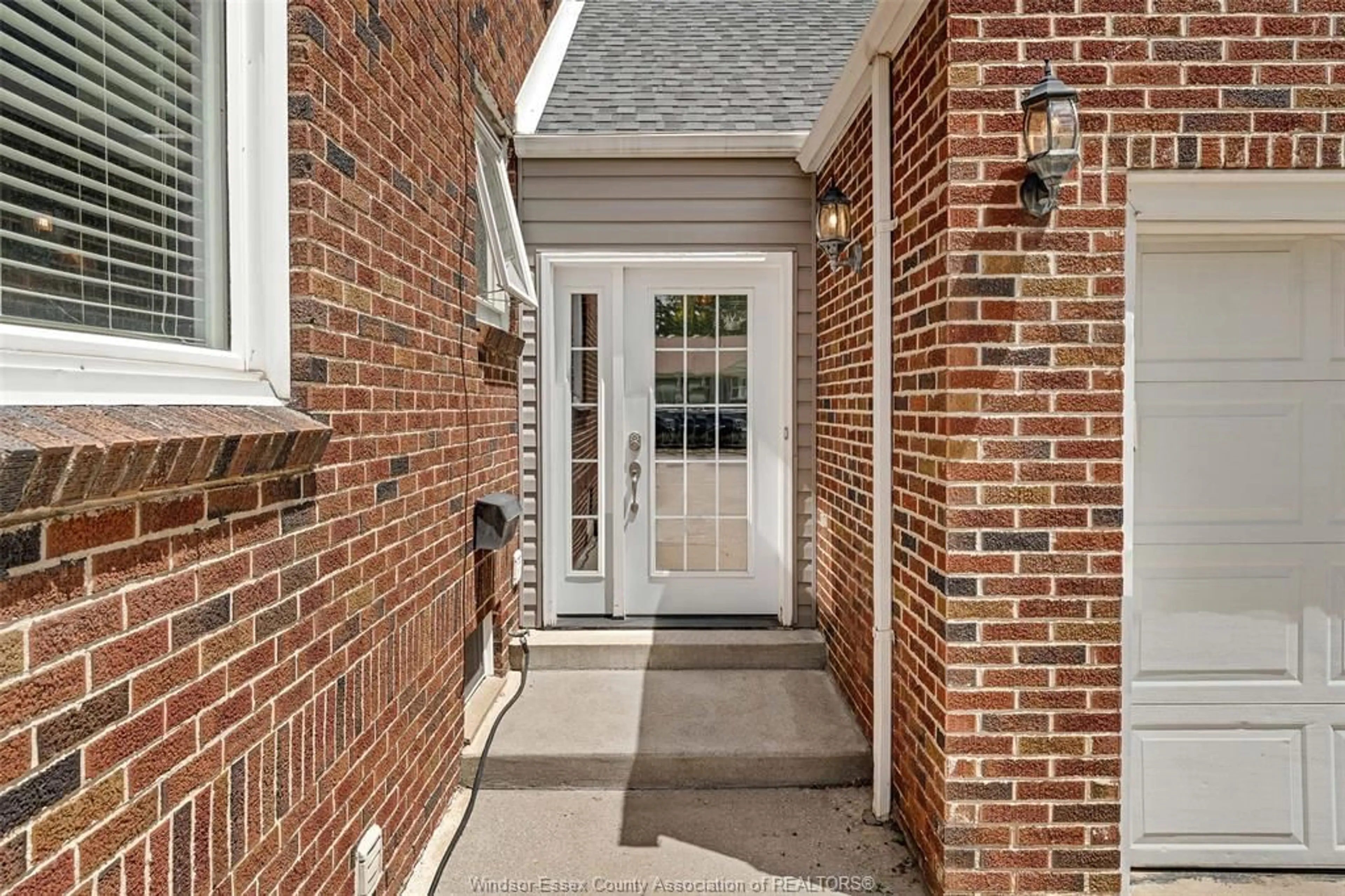 Home with brick exterior material, street for 3090 LONGFELLOW Ave, Windsor Ontario N9E 2L5