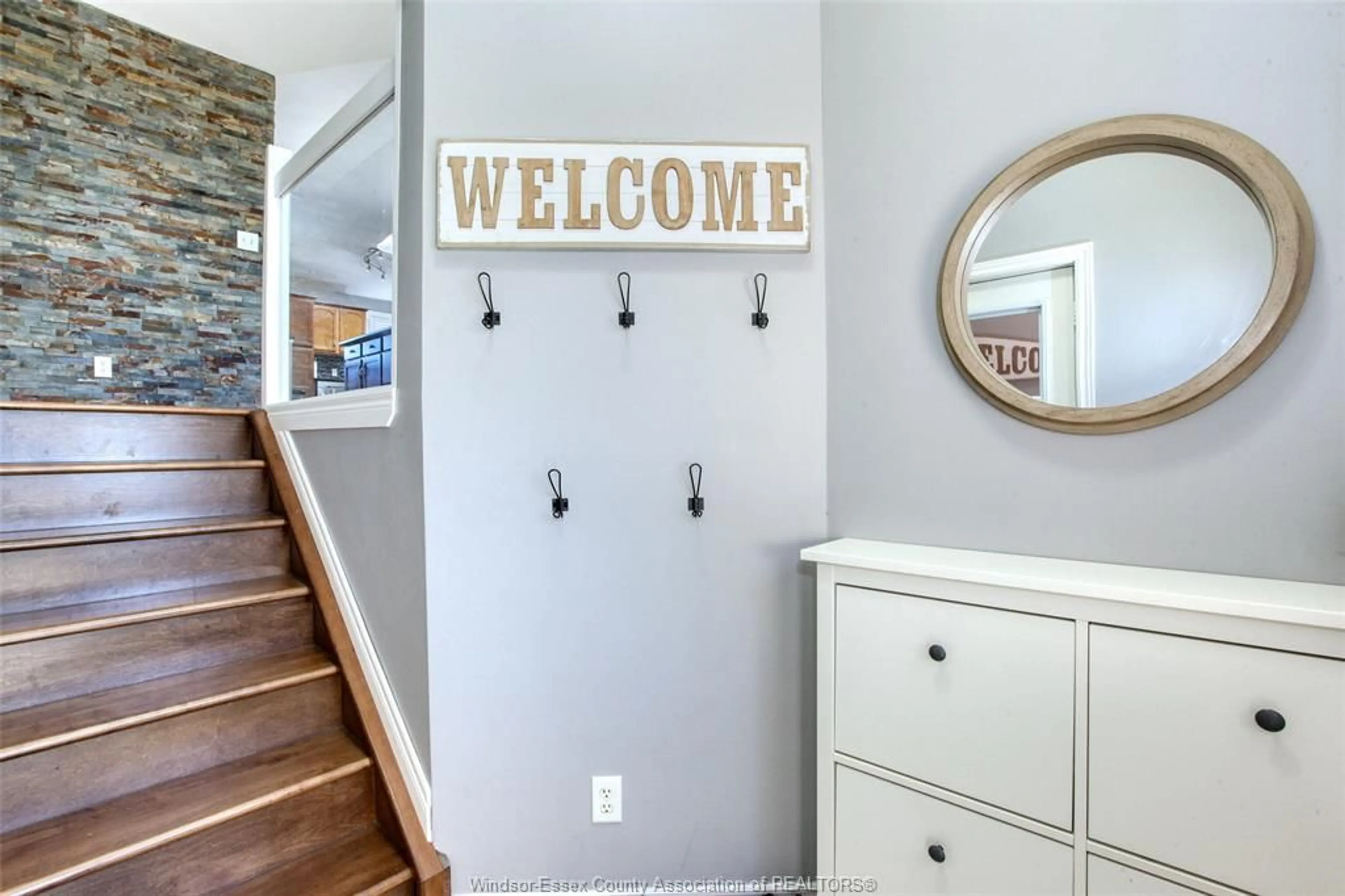 Indoor entryway for 726 HELENA Cres, Belle River Ontario N0R 1A0