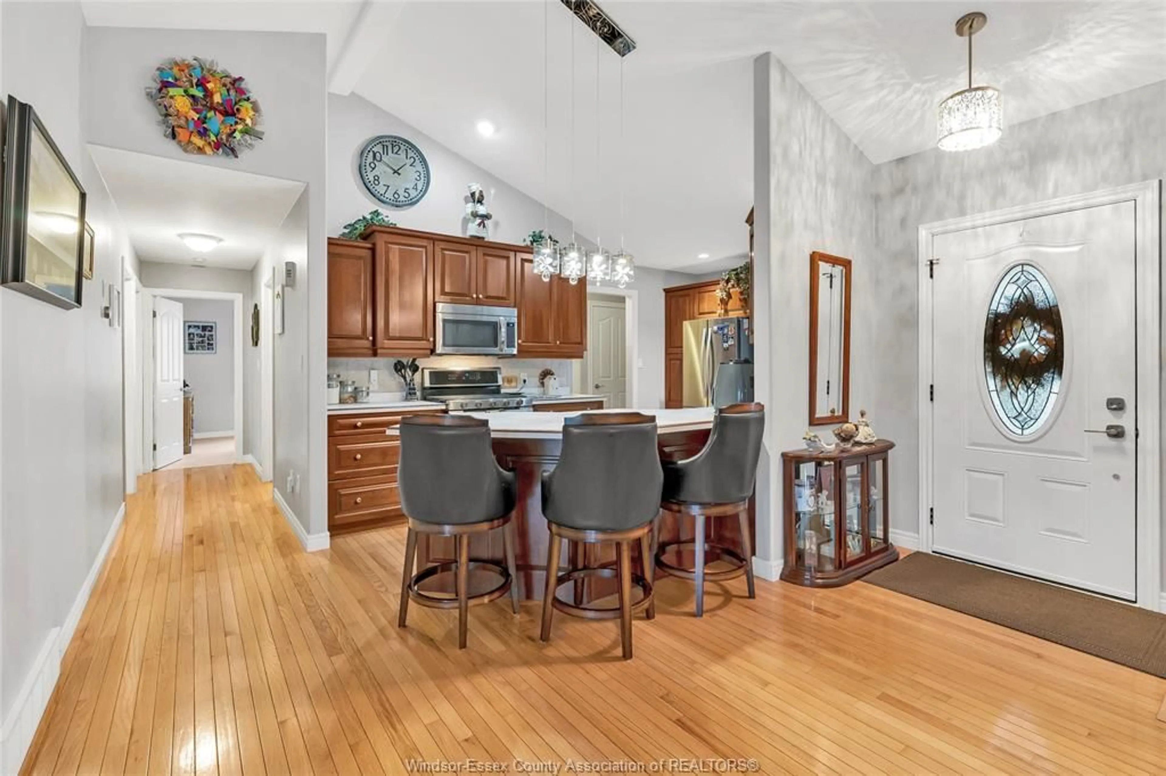 Open concept kitchen, unknown for 1594 WHITEWOOD Dr, Lakeshore Ontario N0R 1A0
