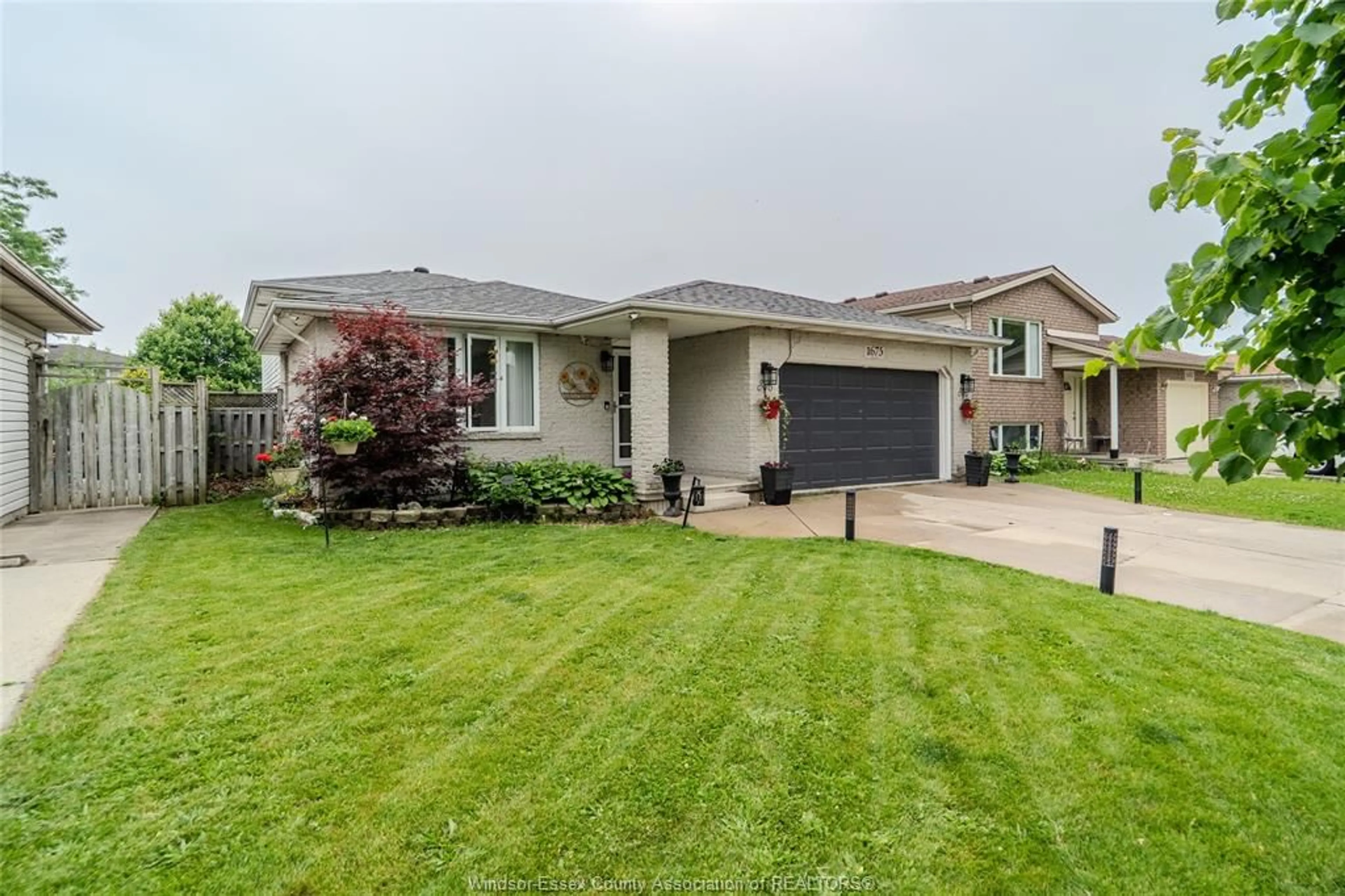 Unknown for 1675 Fuller Cres, Windsor Ontario N8W 5S3