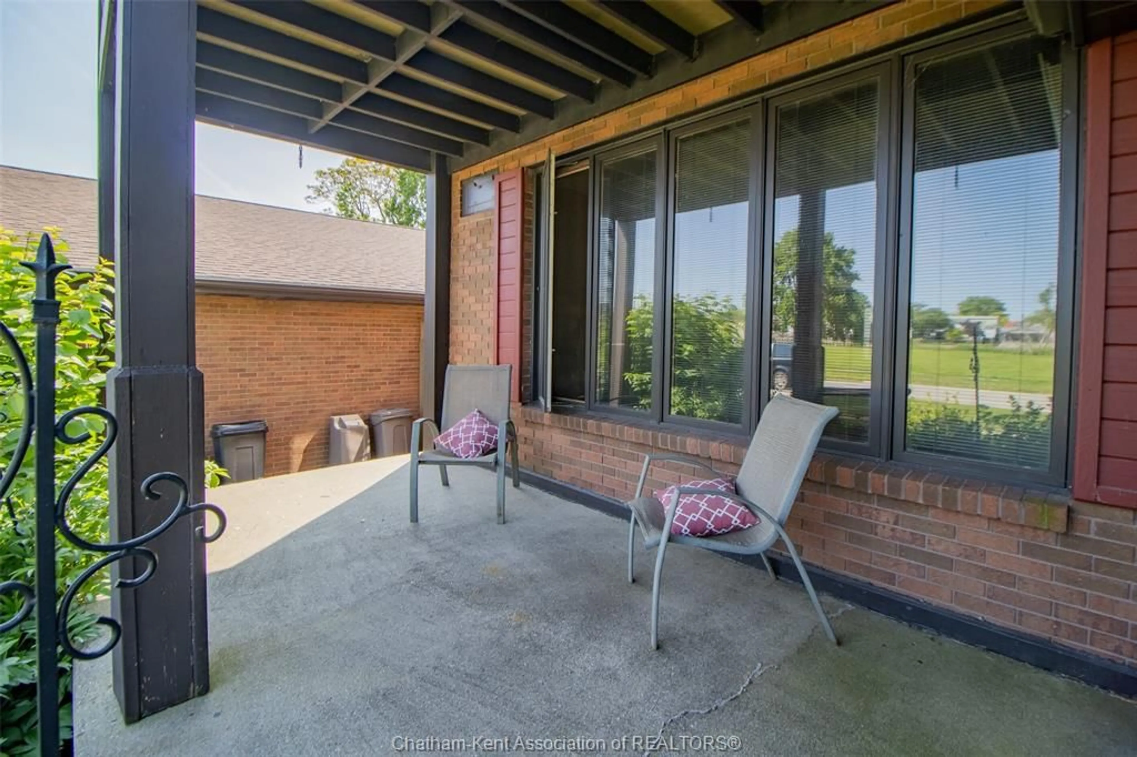 Patio, water/lake/river/ocean view for 452 Wallace St, Wallaceburg Ontario N8A 1L3