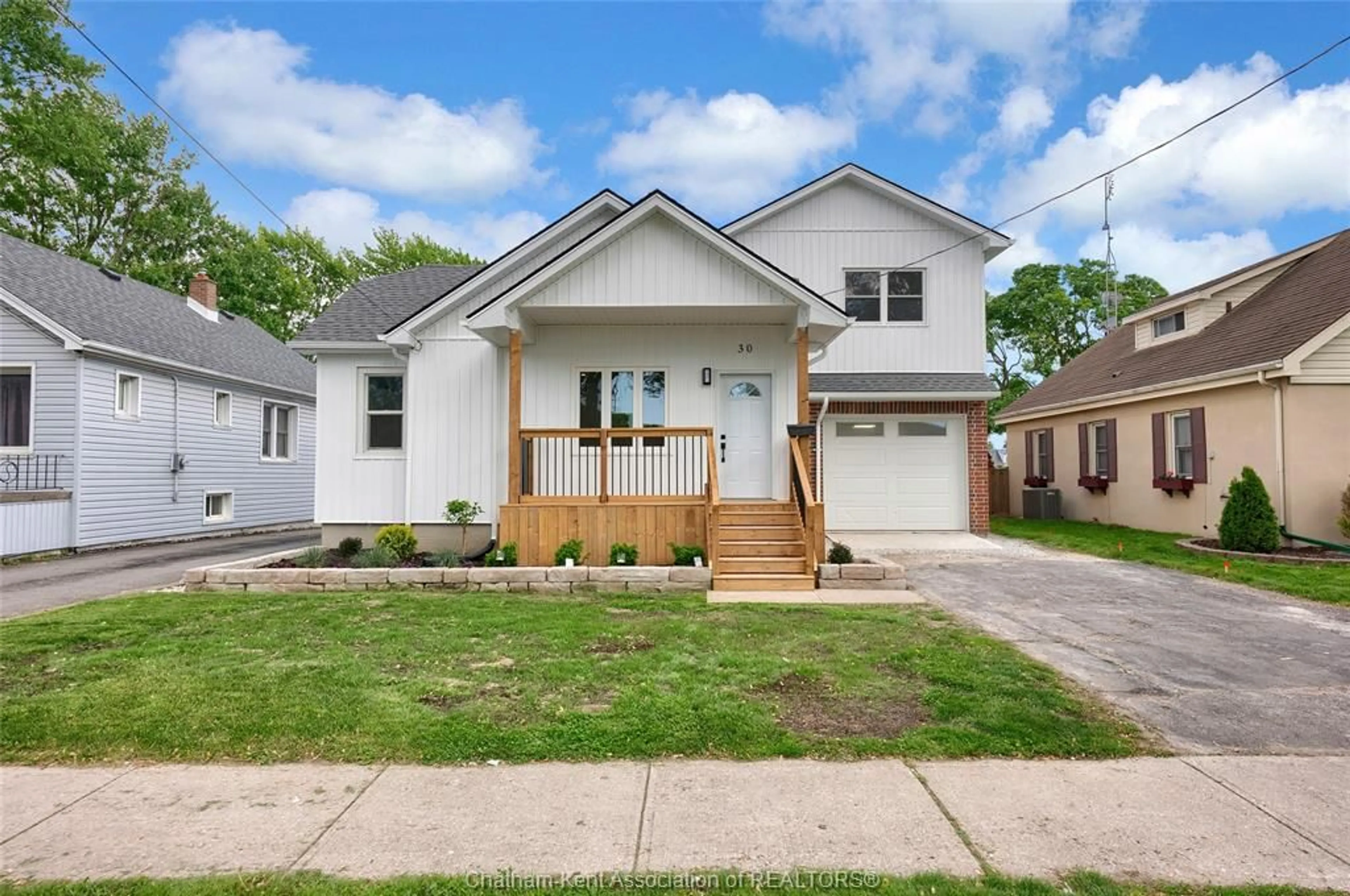 Home with brick exterior material, street for 30 MCNAUGHTON Ave, Chatham Ontario N7L 2G1