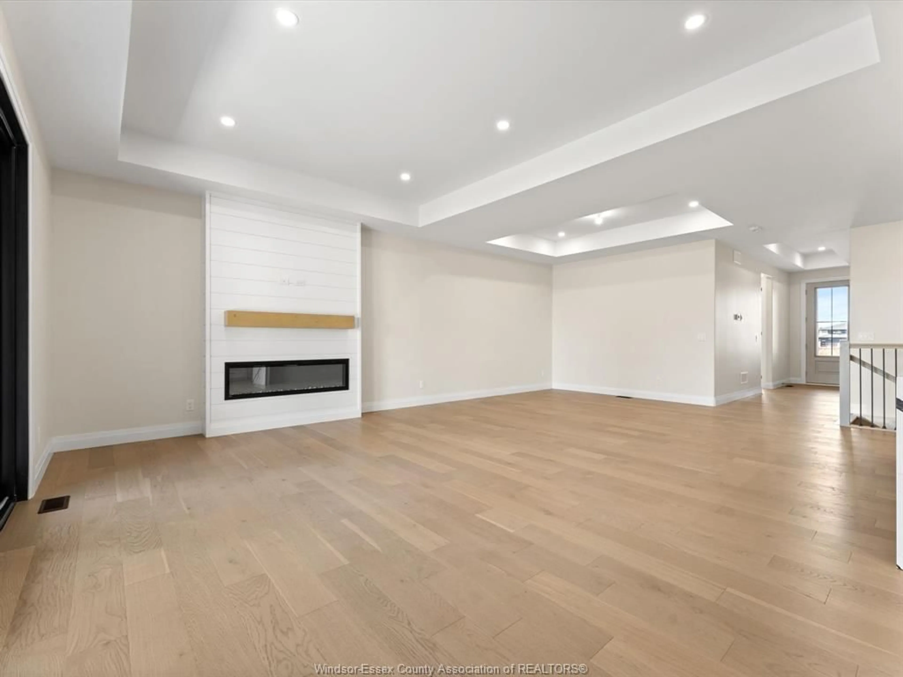 A pic of a room for 7588 Silverleaf Lane, LaSalle Ontario N9H 1E3
