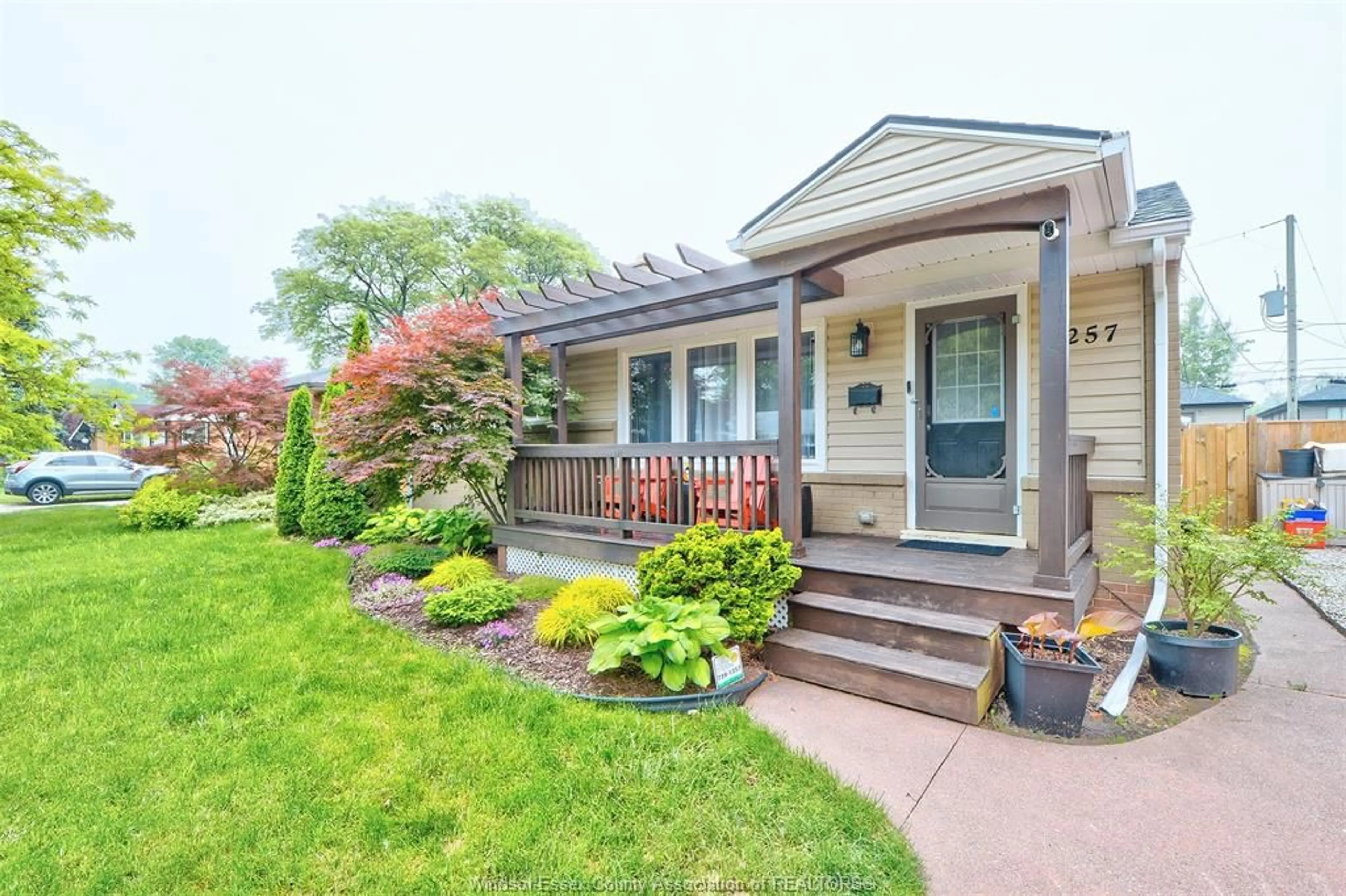 Unknown for 1257 MATTHEW BRADY, Windsor Ontario N8X 3K2
