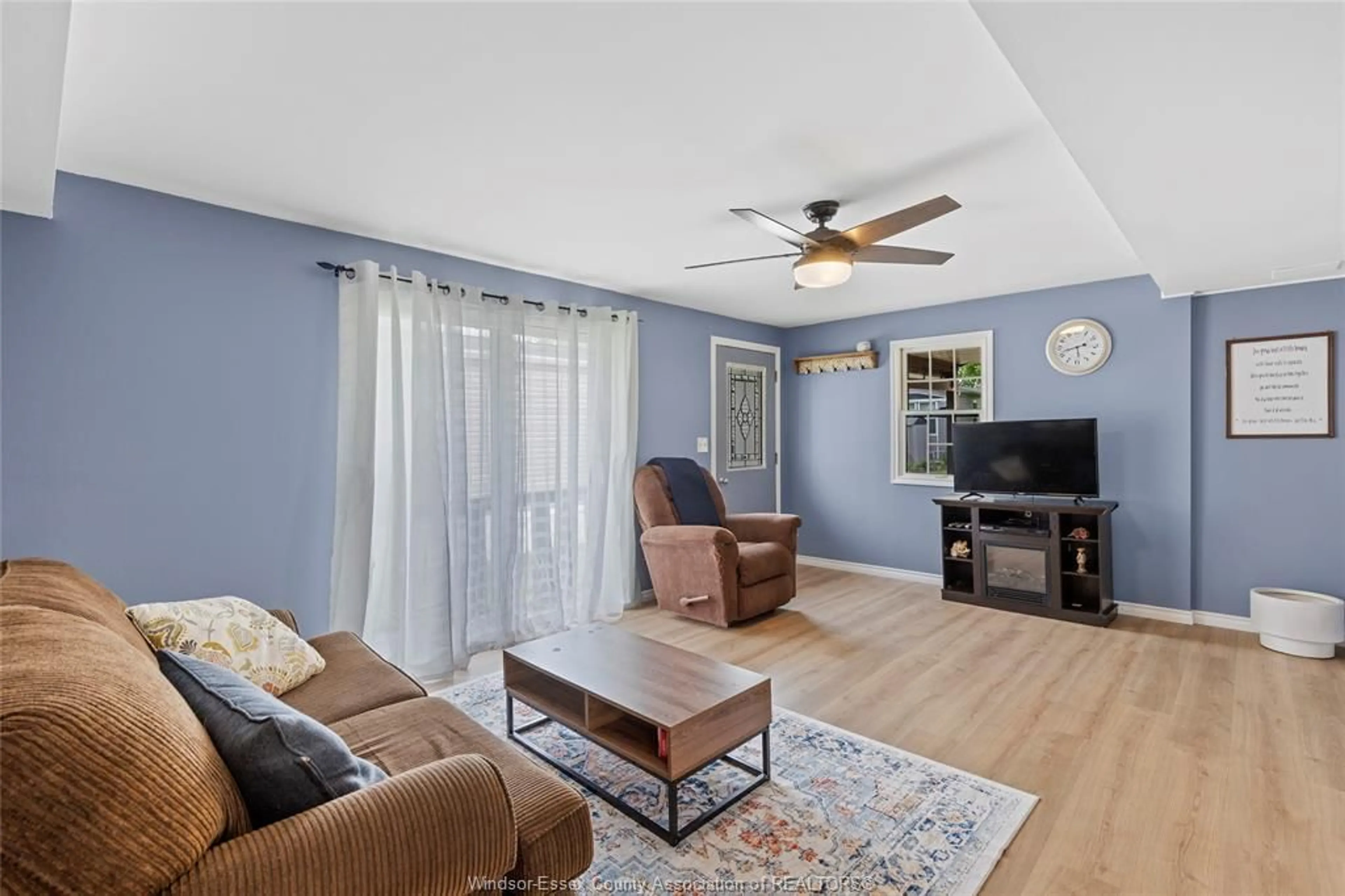 Living room with furniture, unknown for 20951 PIER Rd #12 LAKE, Wheatley Ontario N0P 2P0