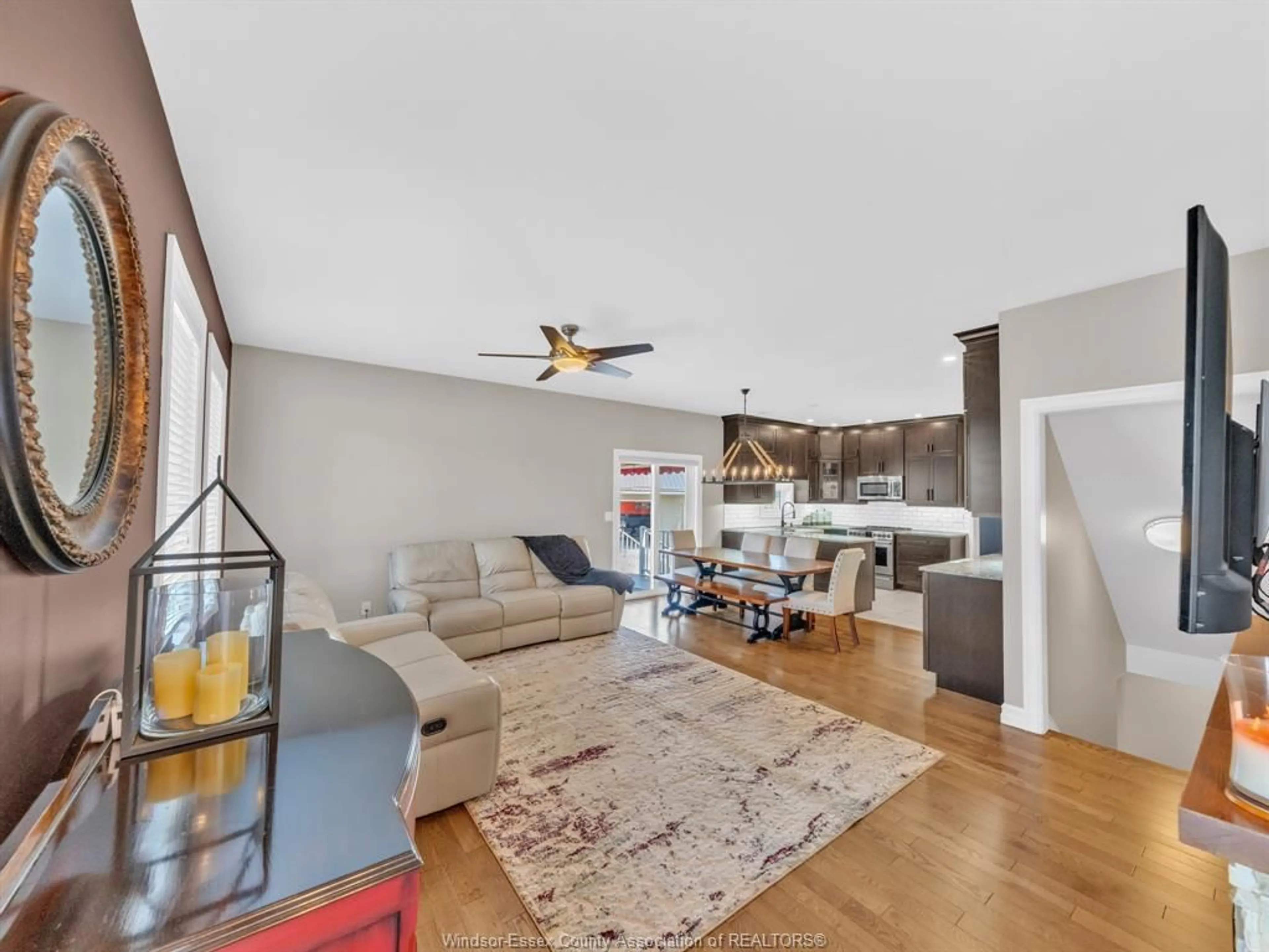 Living room with furniture, unknown for 7422 FRANK Crt, Comber Ontario N0P 1J0