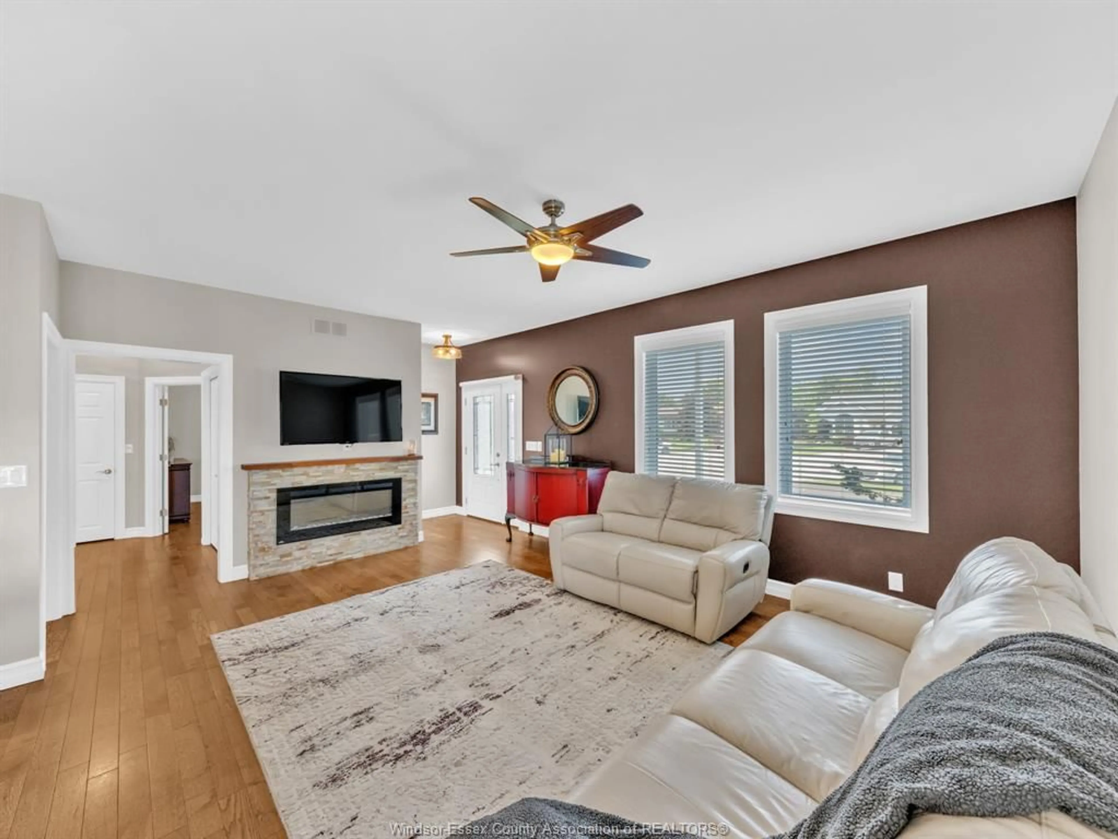Living room with furniture, unknown for 7422 FRANK Crt, Comber Ontario N0P 1J0
