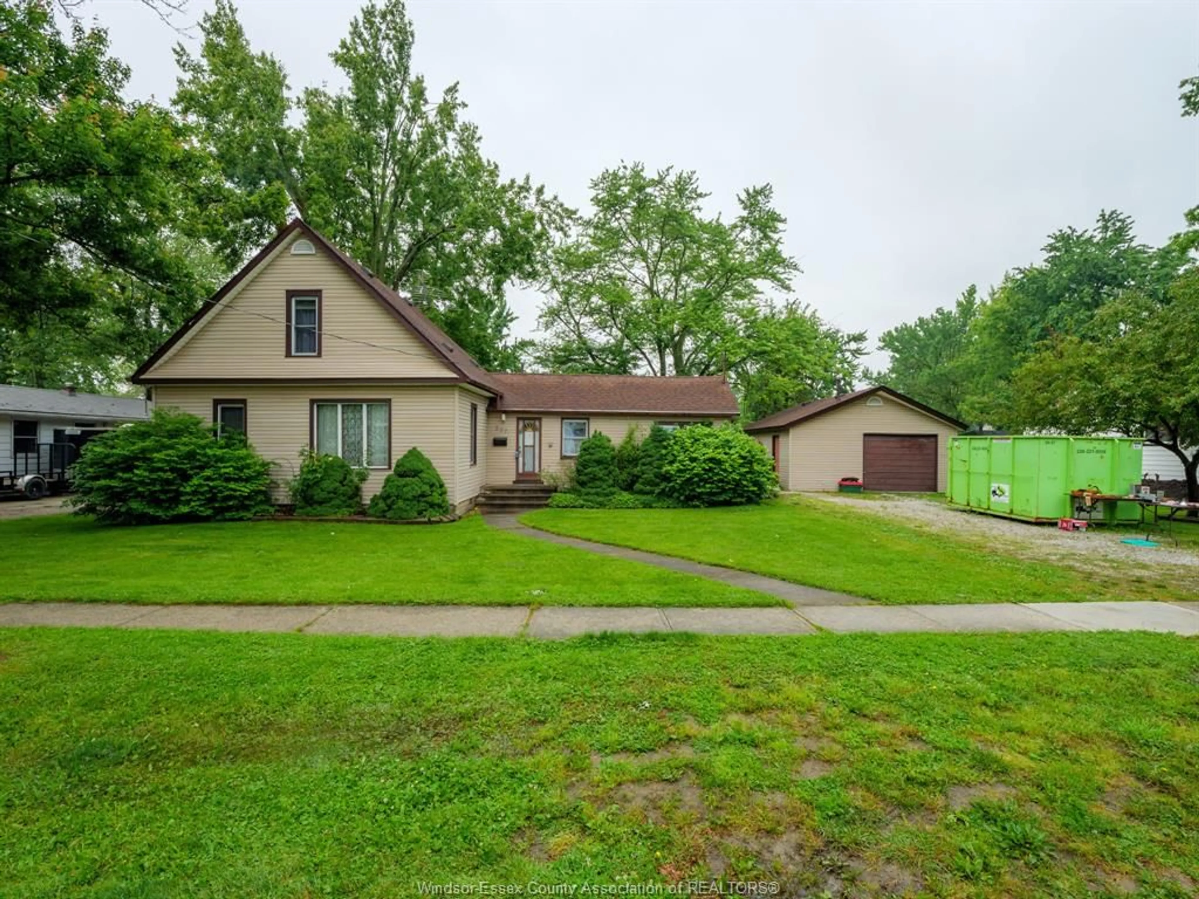 A pic from outside/outdoor area/front of a property/back of a property/a pic from drone, street for 207 Laird Ave, Essex Ontario N8M 1S6